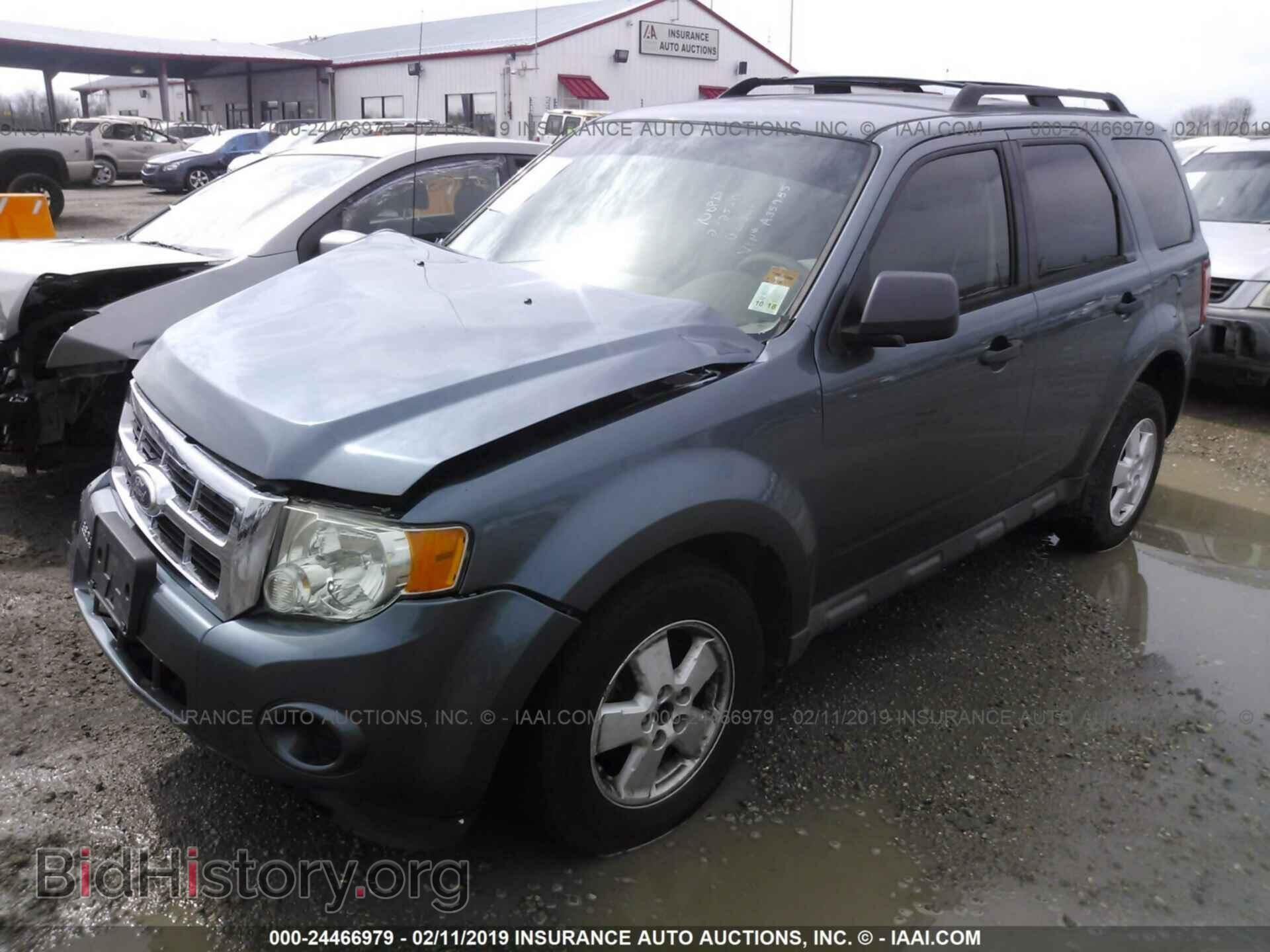 2011 FORD ESCAPE - VIN: 1FMCU0C7XBKA35755 - Фото 2