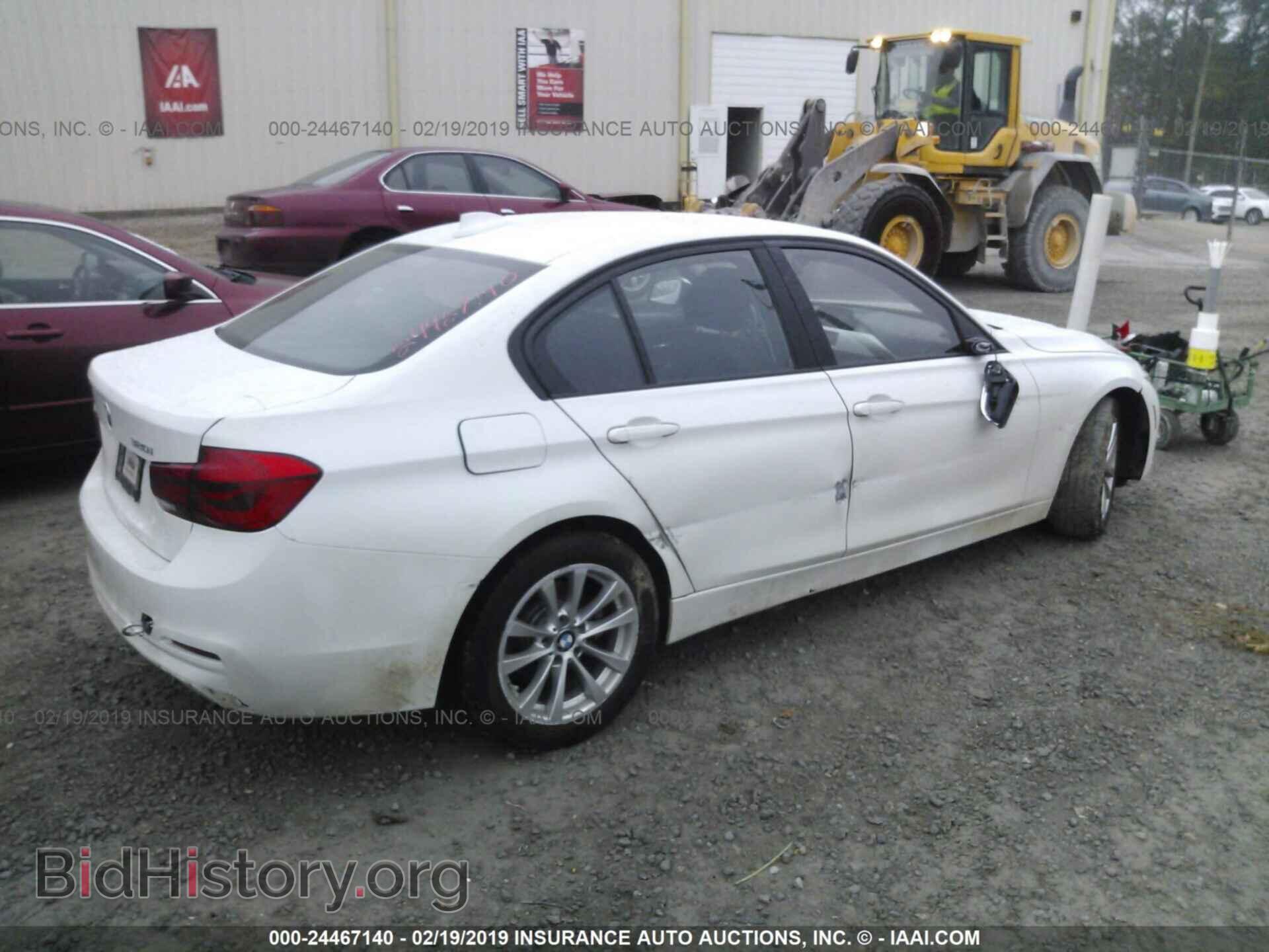 2016 BMW 320 - VIN: WBA8E1G55GNU11478 - Photo 4