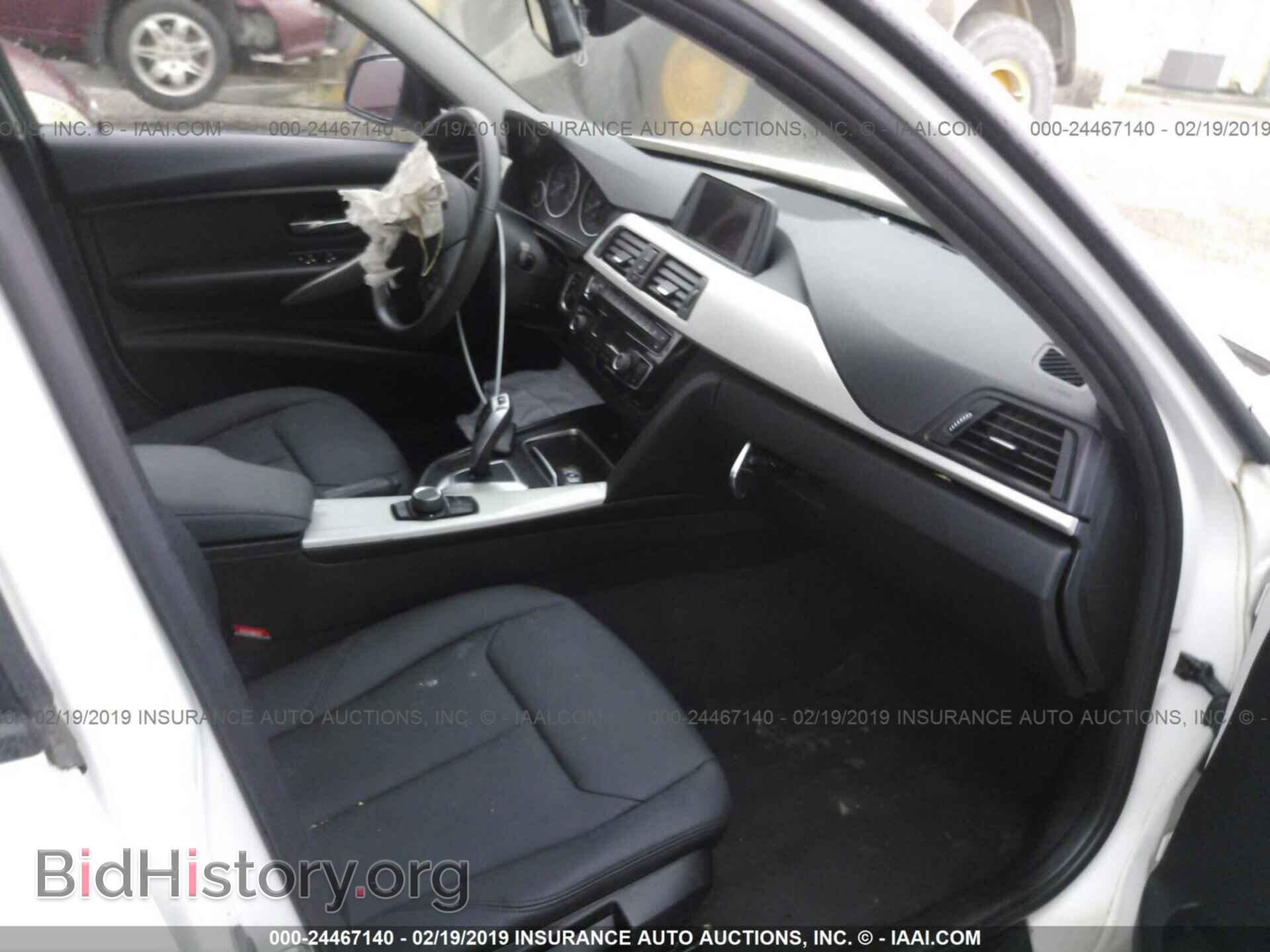 2016 BMW 320 - VIN: WBA8E1G55GNU11478 - Photo 5
