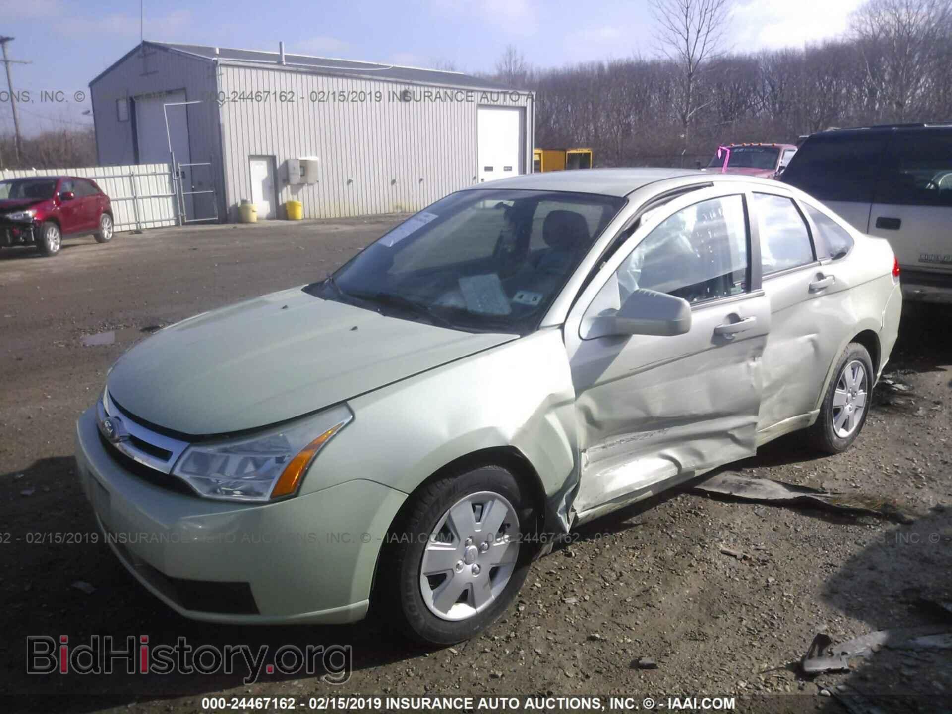 2011 FORD FOCUS - VIN: 1FAHP3EN3BW174297 - Photo 2