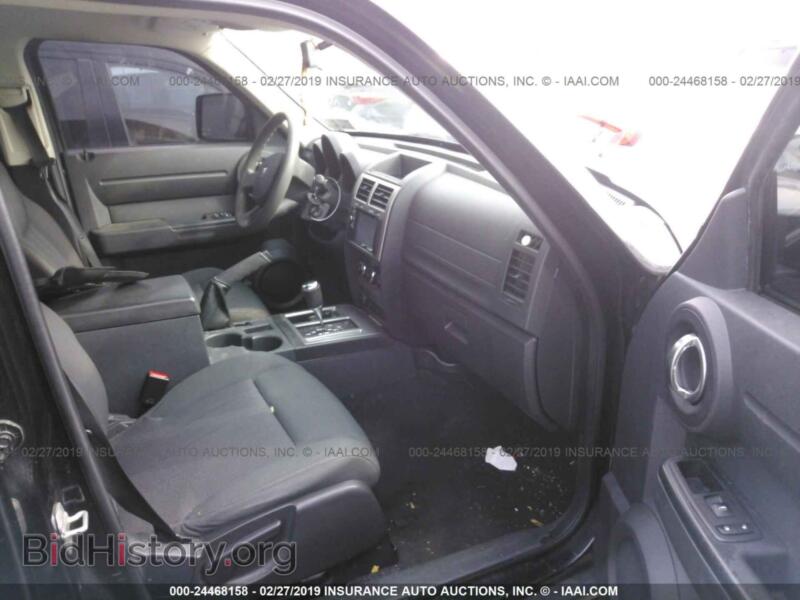 2011 Dodge NITRO (VIN 1D4PU4GK1BW517456) — photo 5 of 10