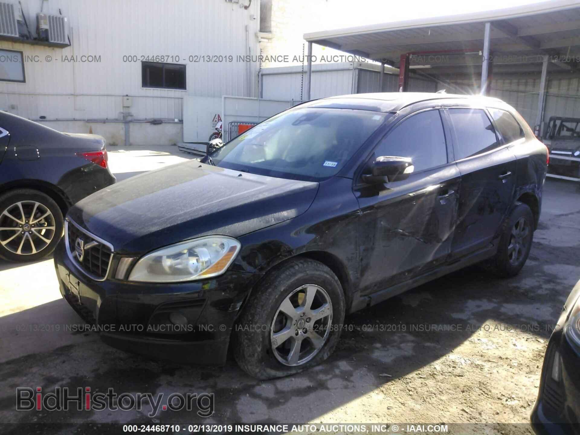 2010 VOLVO XC60 - VIN: YV4982DL5A2052811 - Фото 2