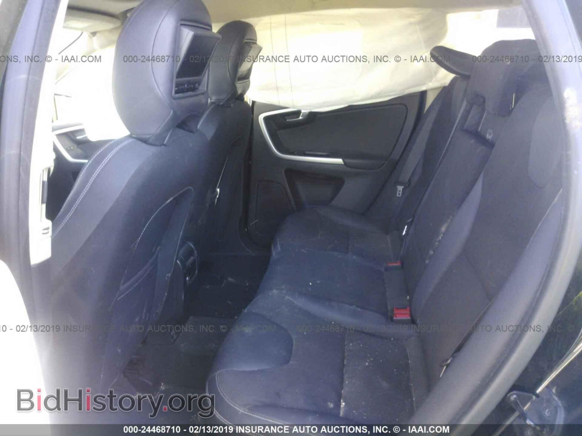 2010 VOLVO XC60 - VIN: YV4982DL5A2052811 - Фото 8