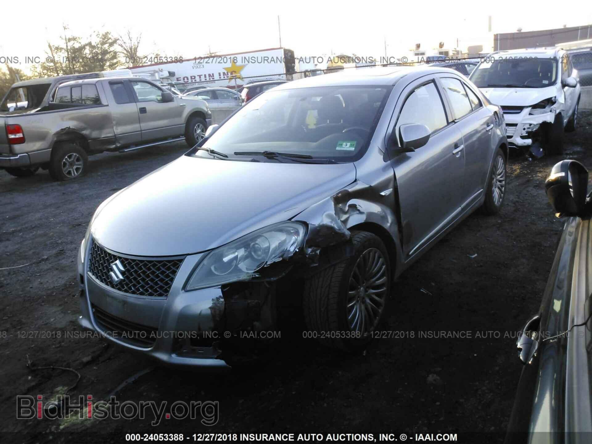 2010 SUZUKI KIZASHI - VIN: JS2RE9A50A6100319 - Фото 2