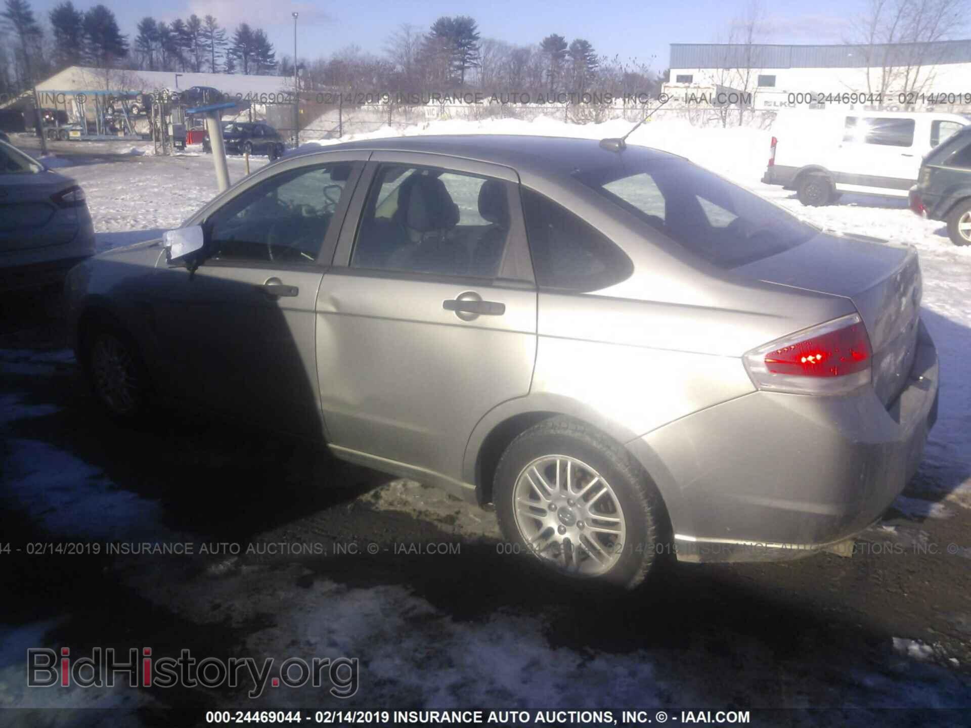 2008 FORD FOCUS - VIN: 1FAHP35N98W268077 - Фото 3