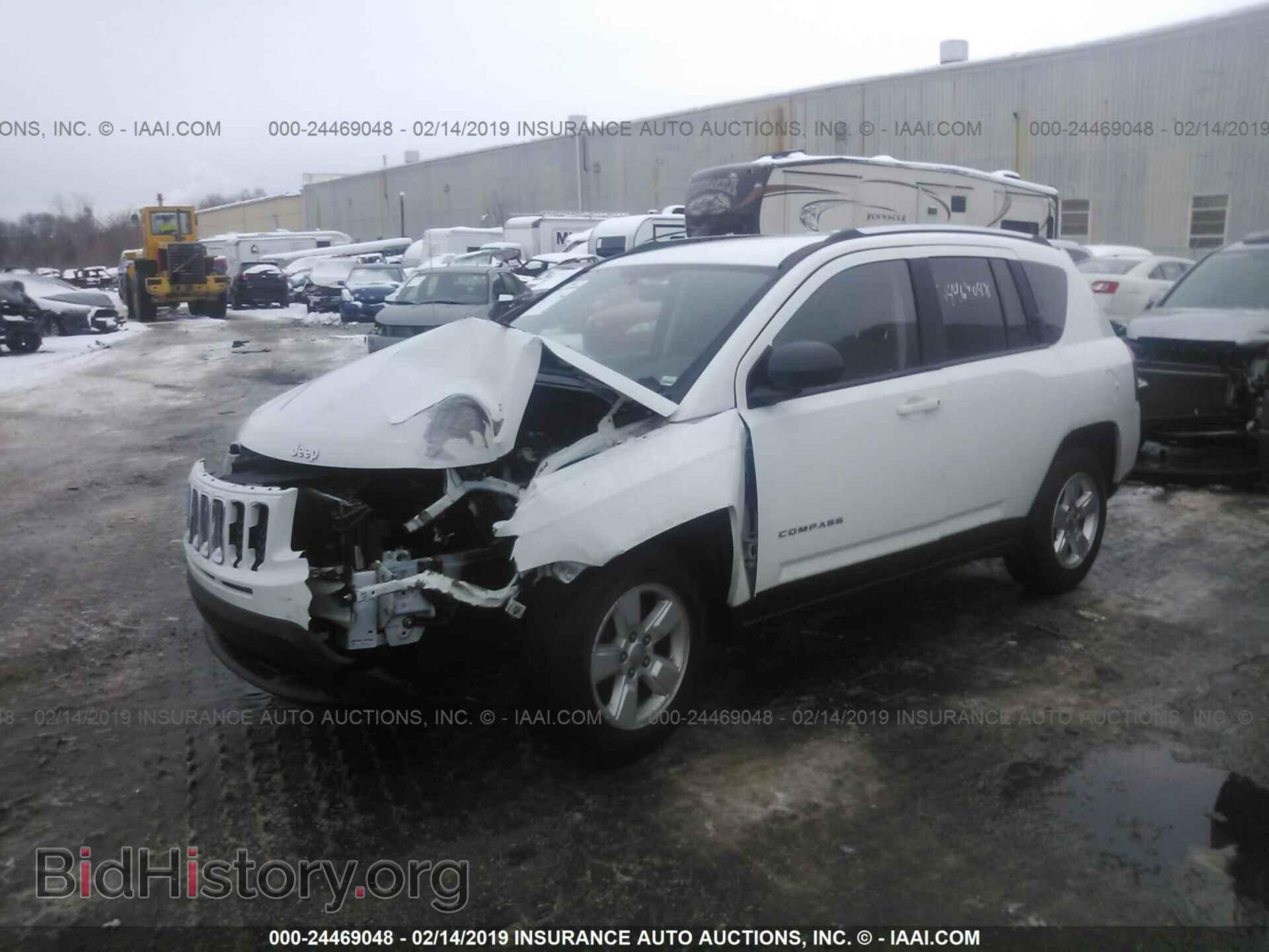 2014 JEEP COMPASS - VIN: 1C4NJCBA9ED594372 - Photo 2