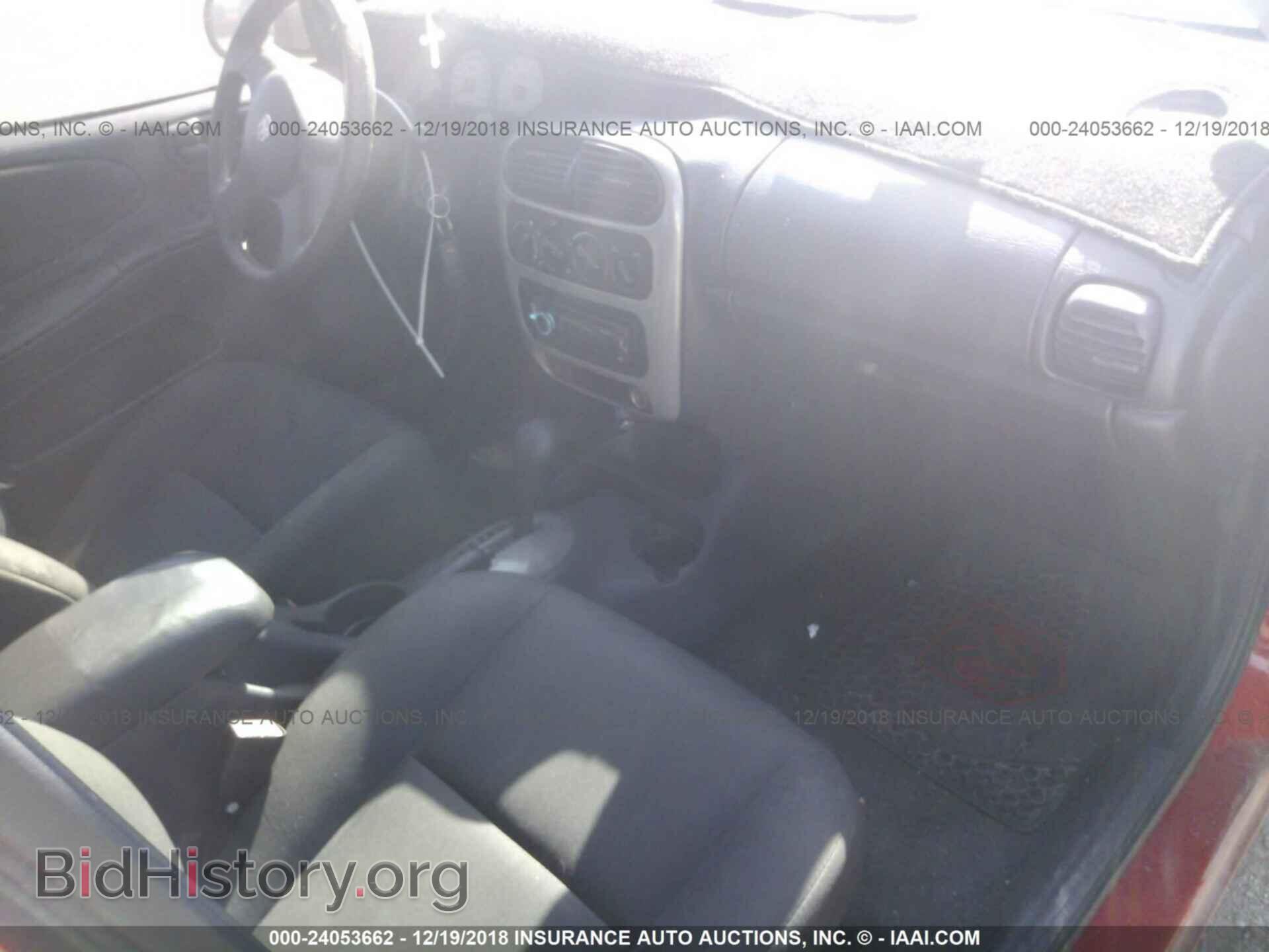 2005 DODGE NEON - VIN: 1B3ES56CX5D182306 - Фото 5