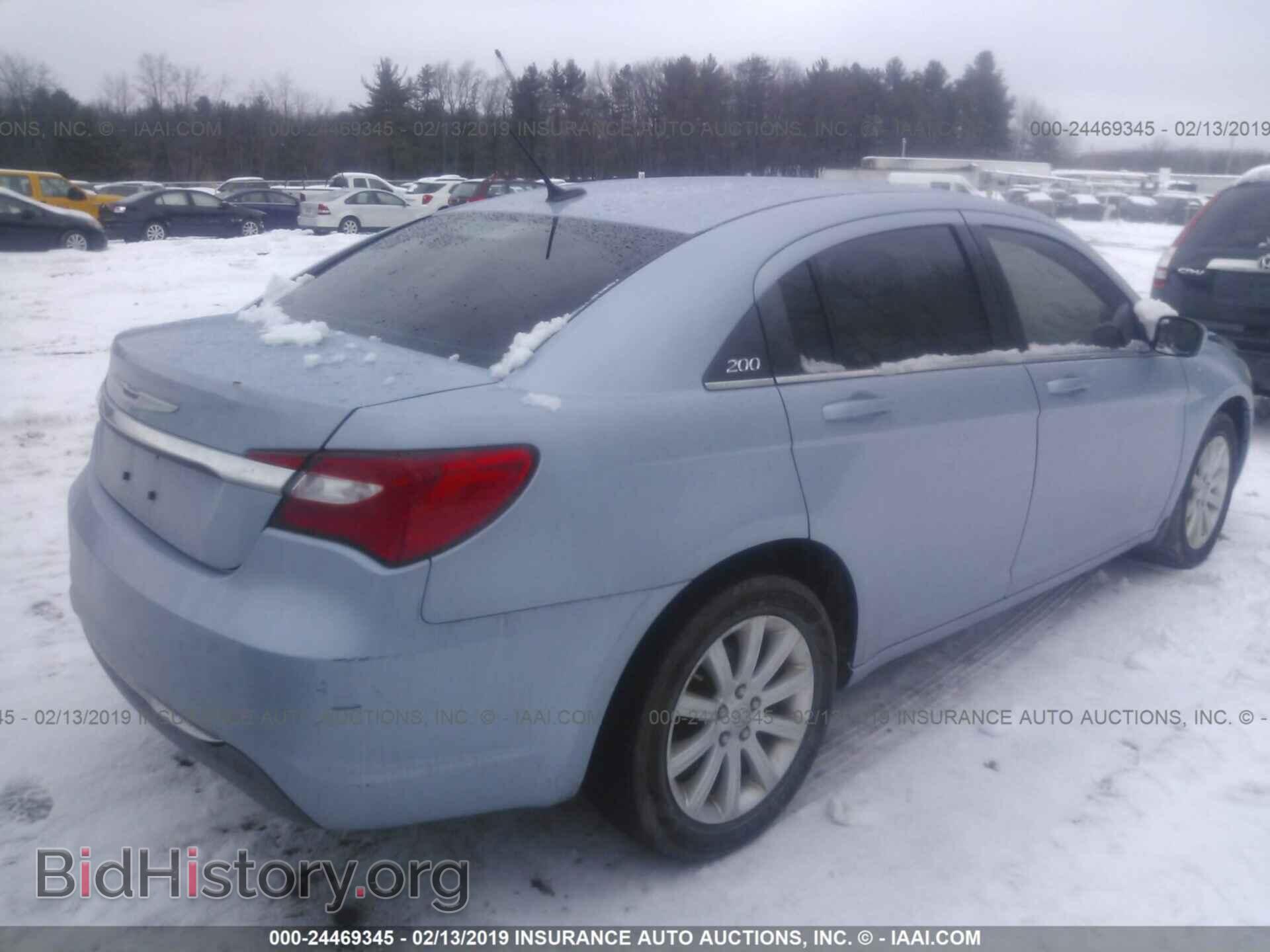 2013 CHRYSLER 200 - VIN: 1C3CCBBB2DN570352 - Photo 4