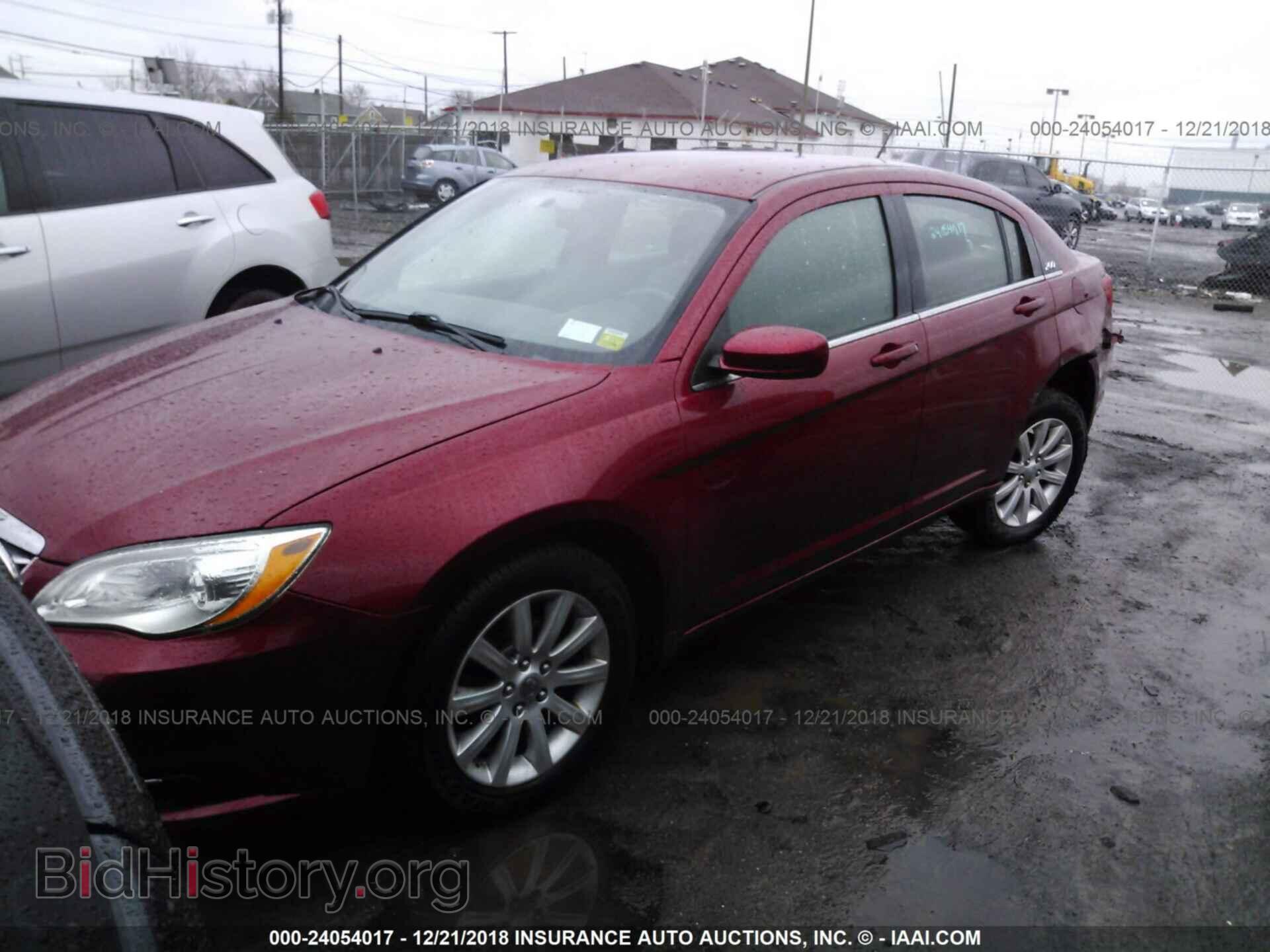 2012 CHRYSLER 200 - VIN: 1C3CCBBB2CN106220 - Photo 2