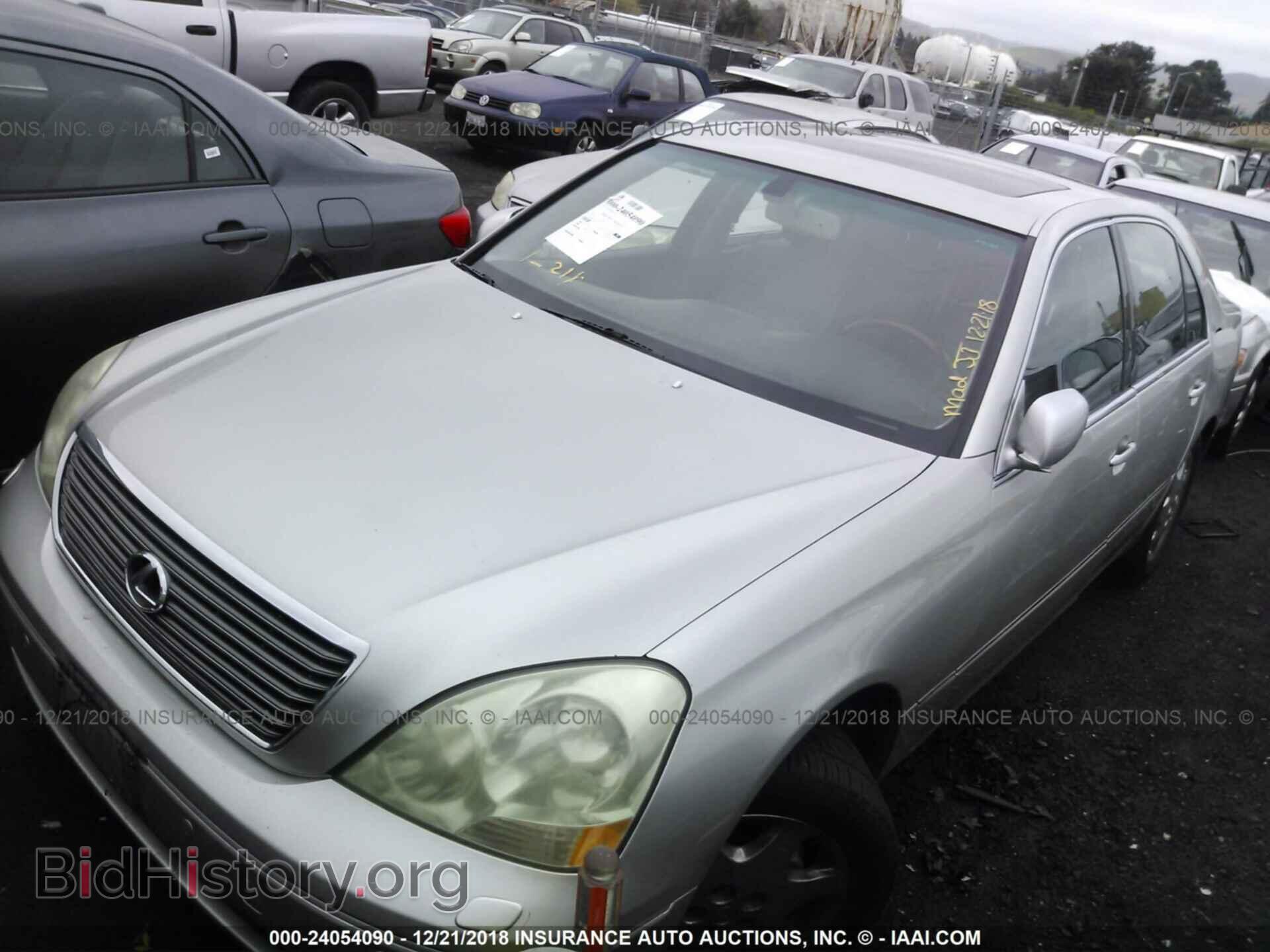 2001 LEXUS LS - VIN: JTHBN30F810041637 - Photo 2