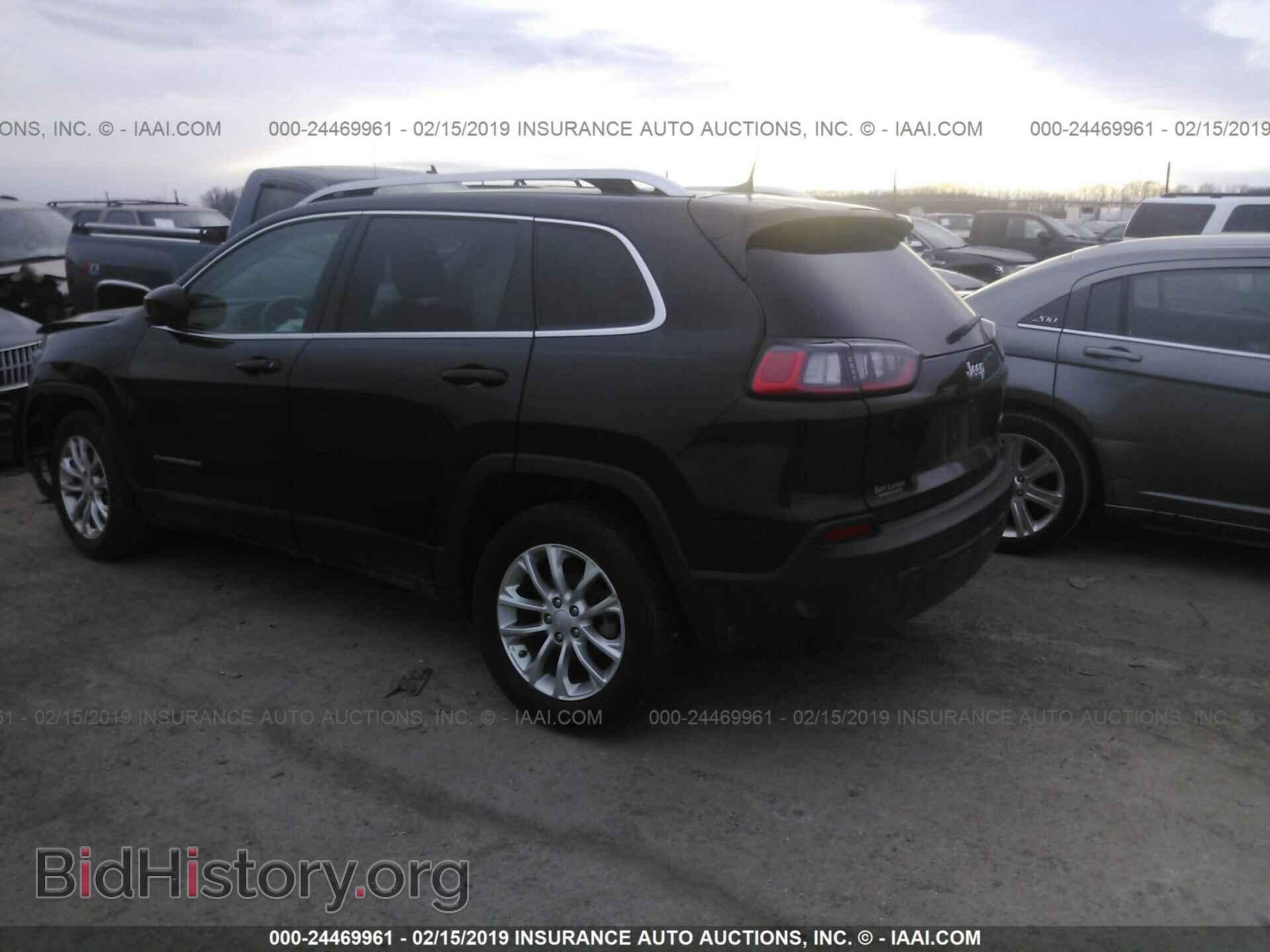 2019 JEEP CHEROKEE - VIN: 1C4PJLCB3KD221713 - Фото 3