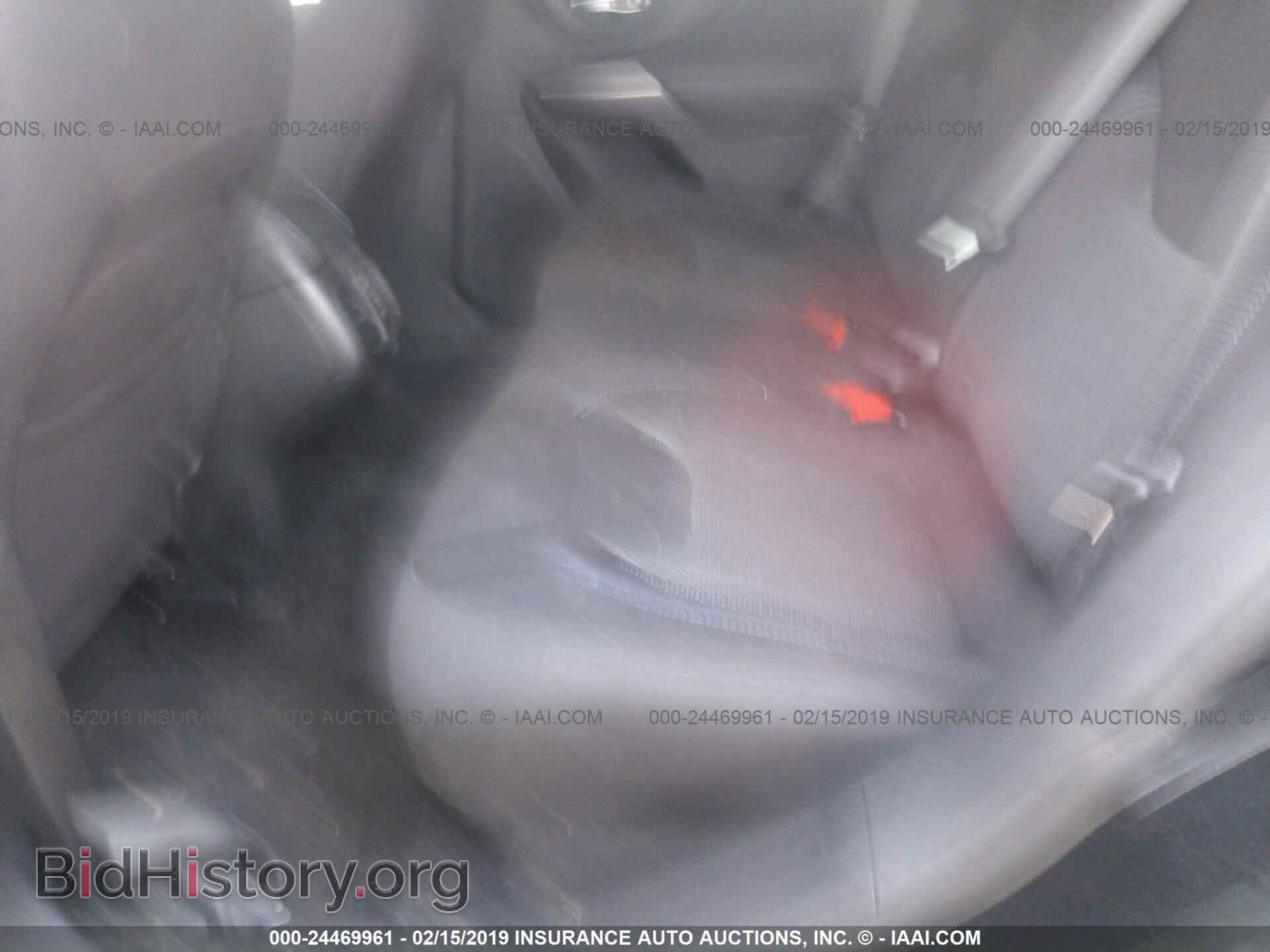 2019 JEEP CHEROKEE - VIN: 1C4PJLCB3KD221713 - Фото 8