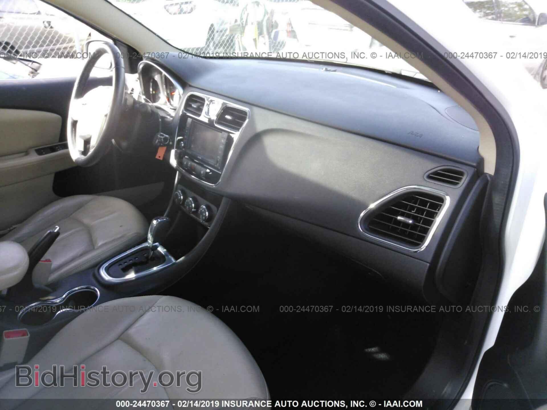 2012 CHRYSLER 200 - VIN: 1C3CCBCG6CN303420 - Фото 5