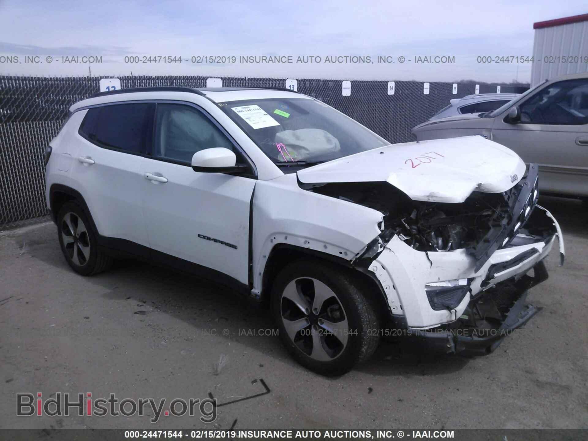 Photo 3C4NJCBB8HT658070 - JEEP COMPASS 2017