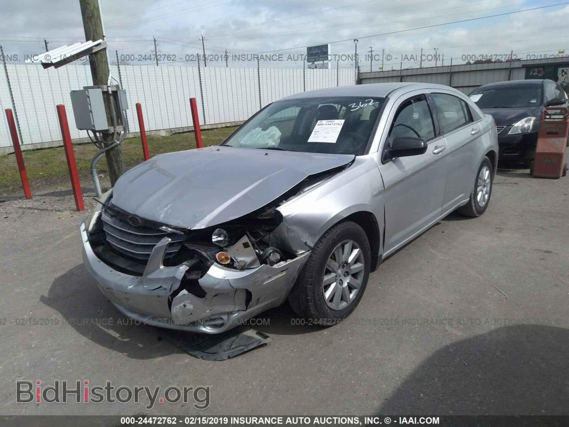 2010 CHRYSLER SEBRING - VIN: 1C3CC4FB9AN100398 - Фото 2