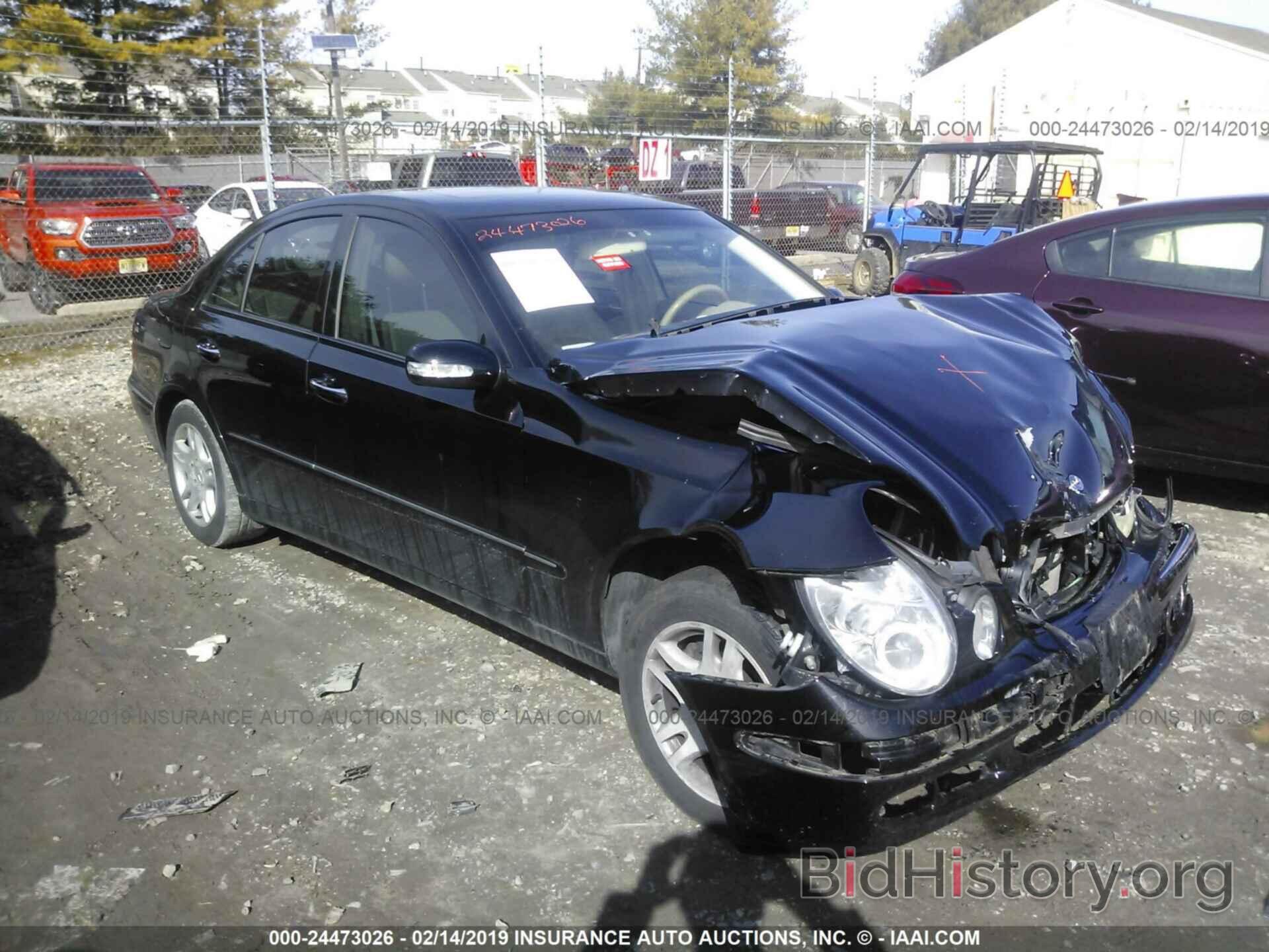 Photo WDBUF65JX4A560871 - MERCEDES-BENZ E 2004