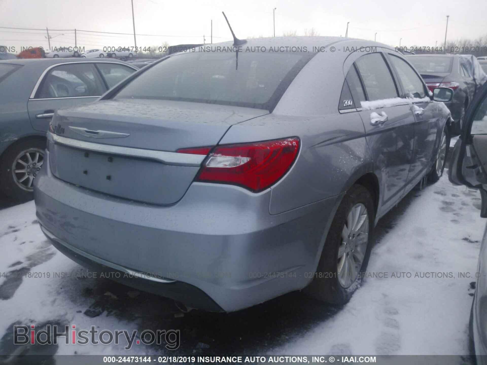 2013 CHRYSLER 200 - VIN: 1C3CCBCG4DN602275 - Photo 4