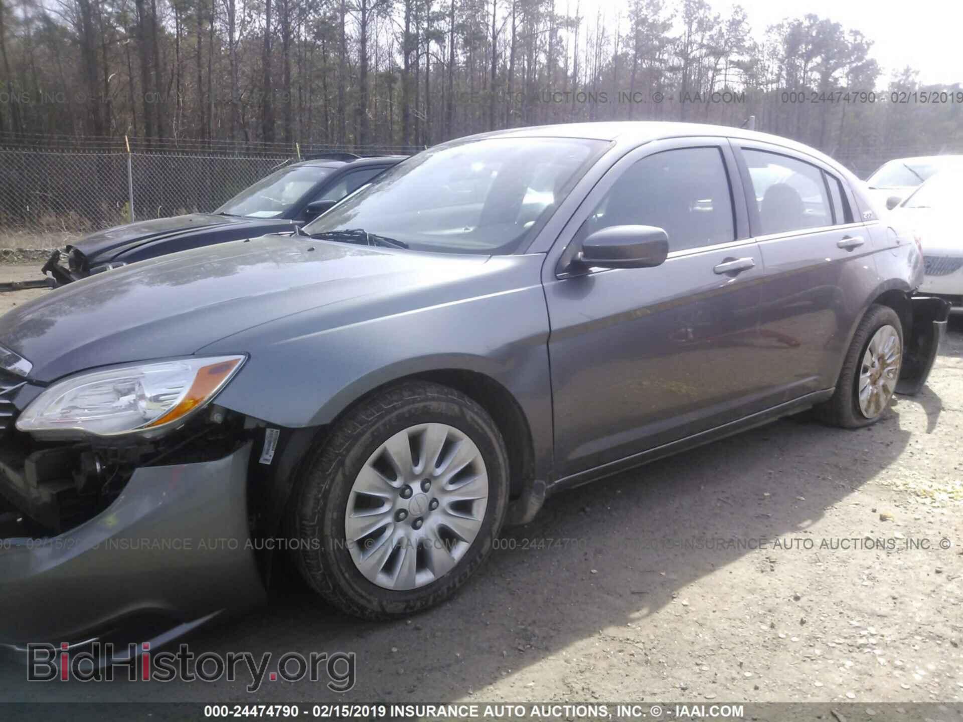 2012 CHRYSLER 200 - VIN: 1C3CCBAB3CN320604 - Фото 2