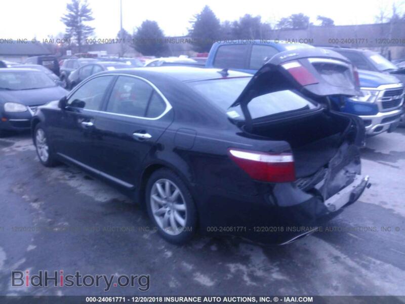 2009 Lexus LS (VIN JTHCL46F395000175) — photo 3 of 10