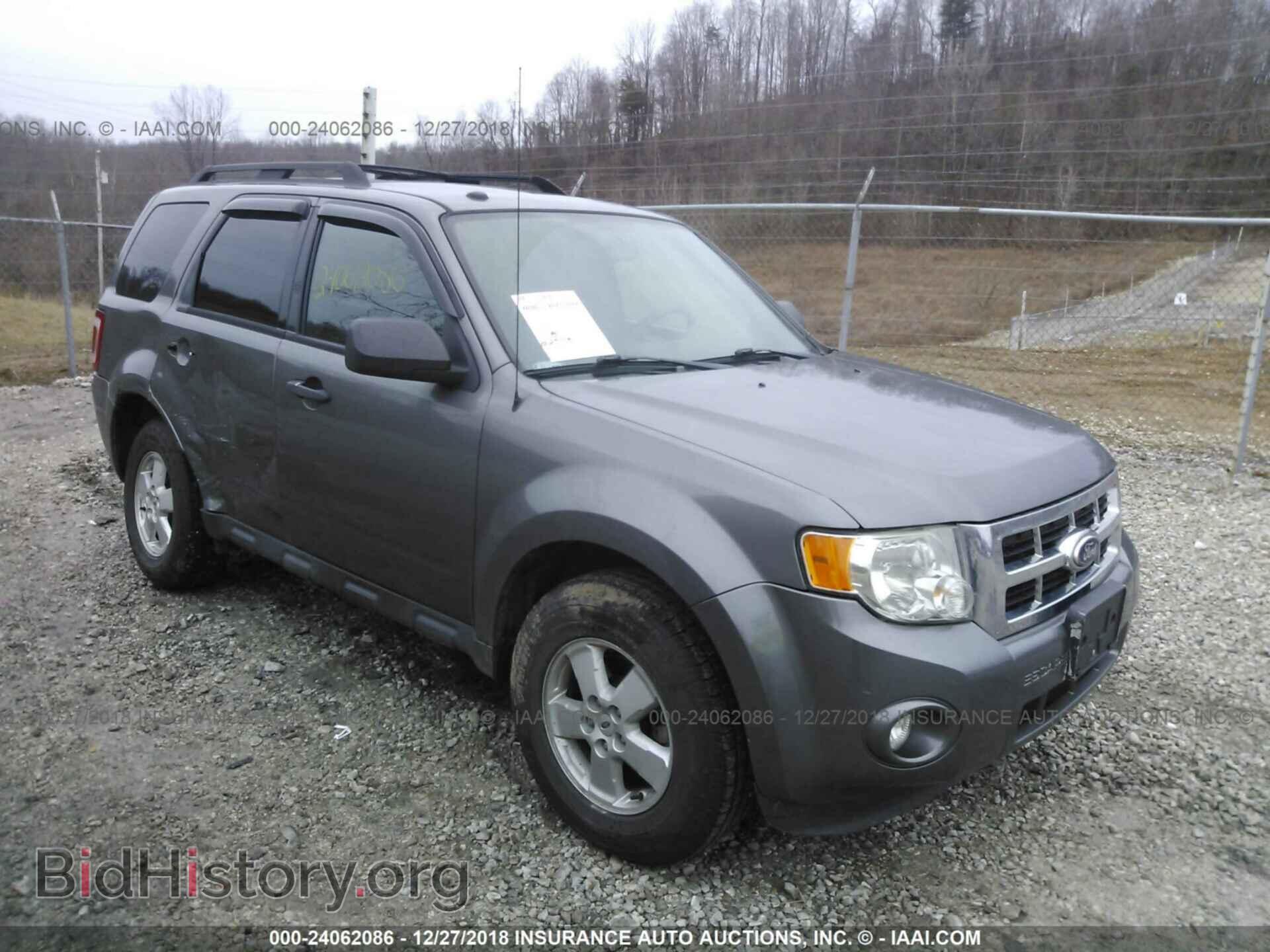 Фотография 1FMCU0D77BKA05806 - FORD ESCAPE 2011