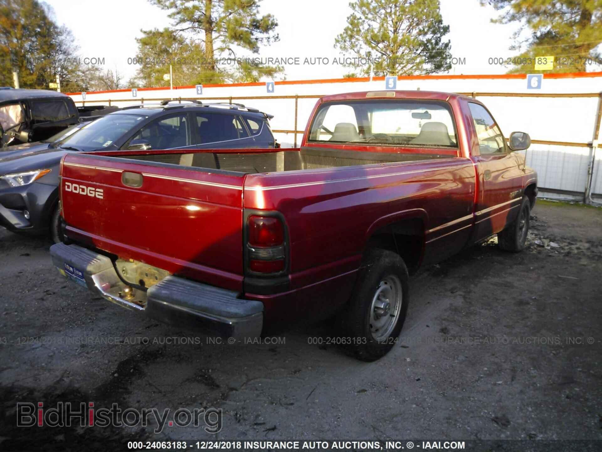 1998 DODGE RAM 1500 - VIN: 1B7HC16X2WS617143 - Фото 4