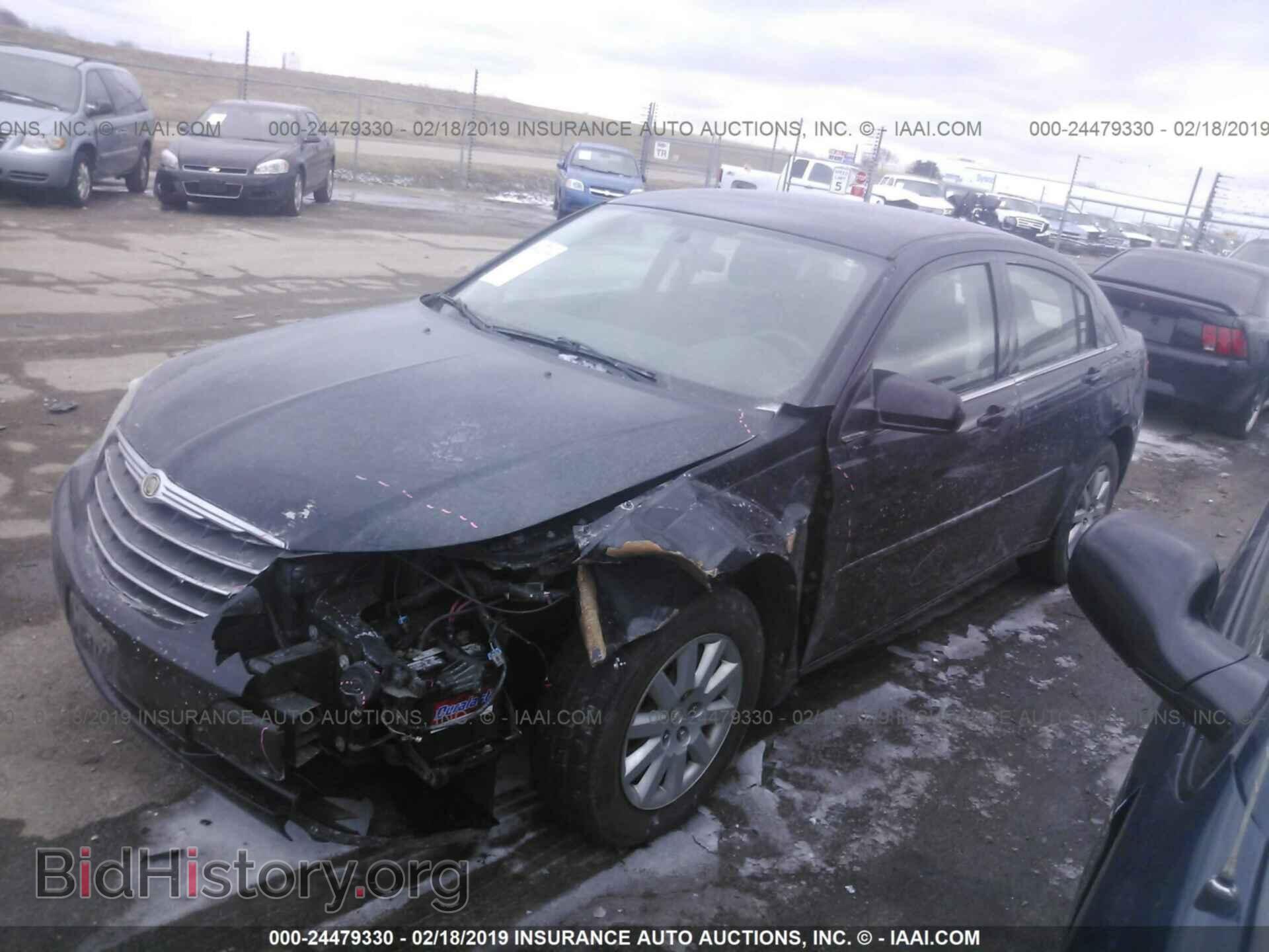 2010 CHRYSLER SEBRING - VIN: 1C3CC4FB2AN169286 - Фото 2