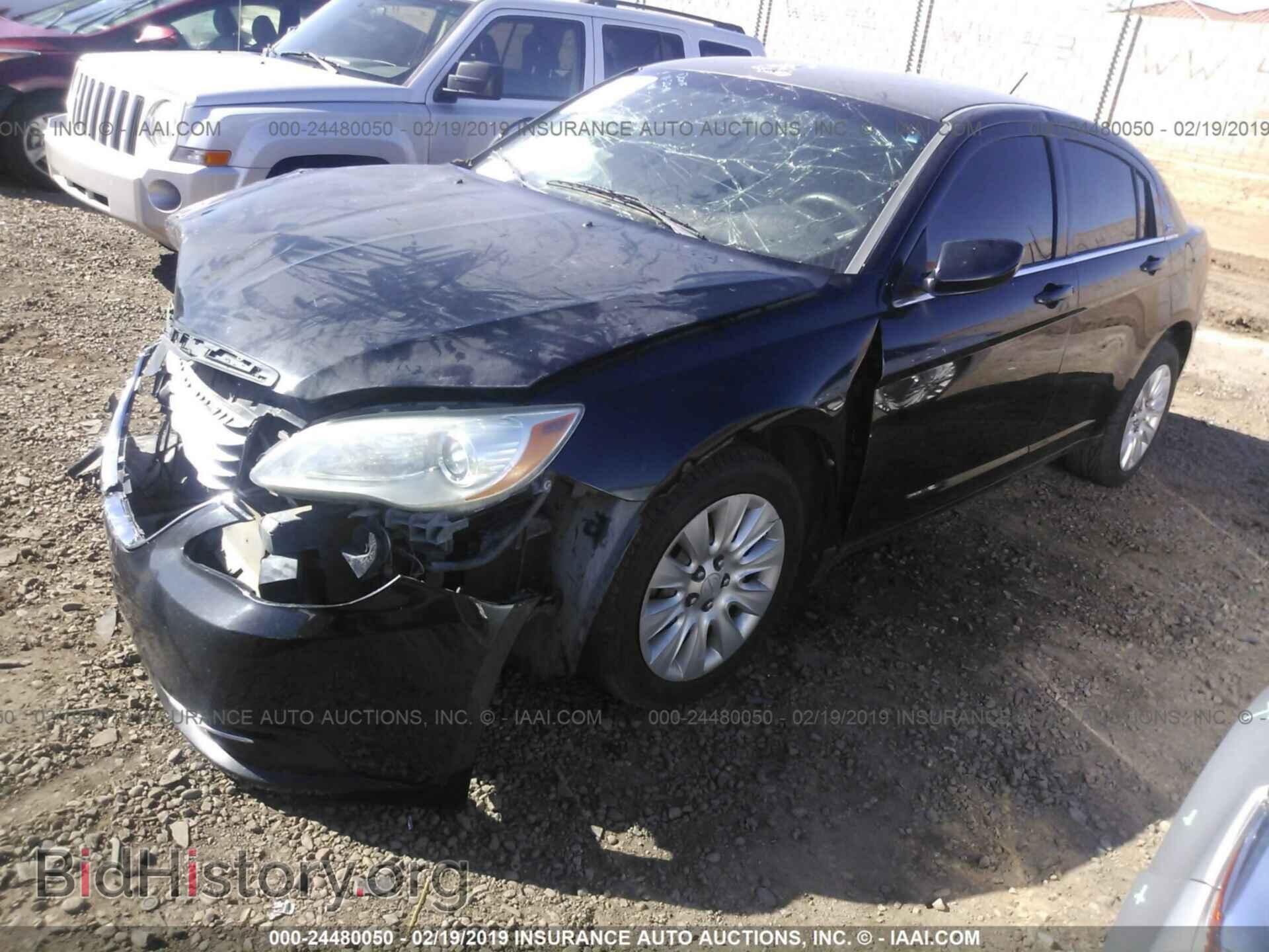 2011 CHRYSLER 200 - VIN: 1C3BC4FB6BN551009 - Фото 2