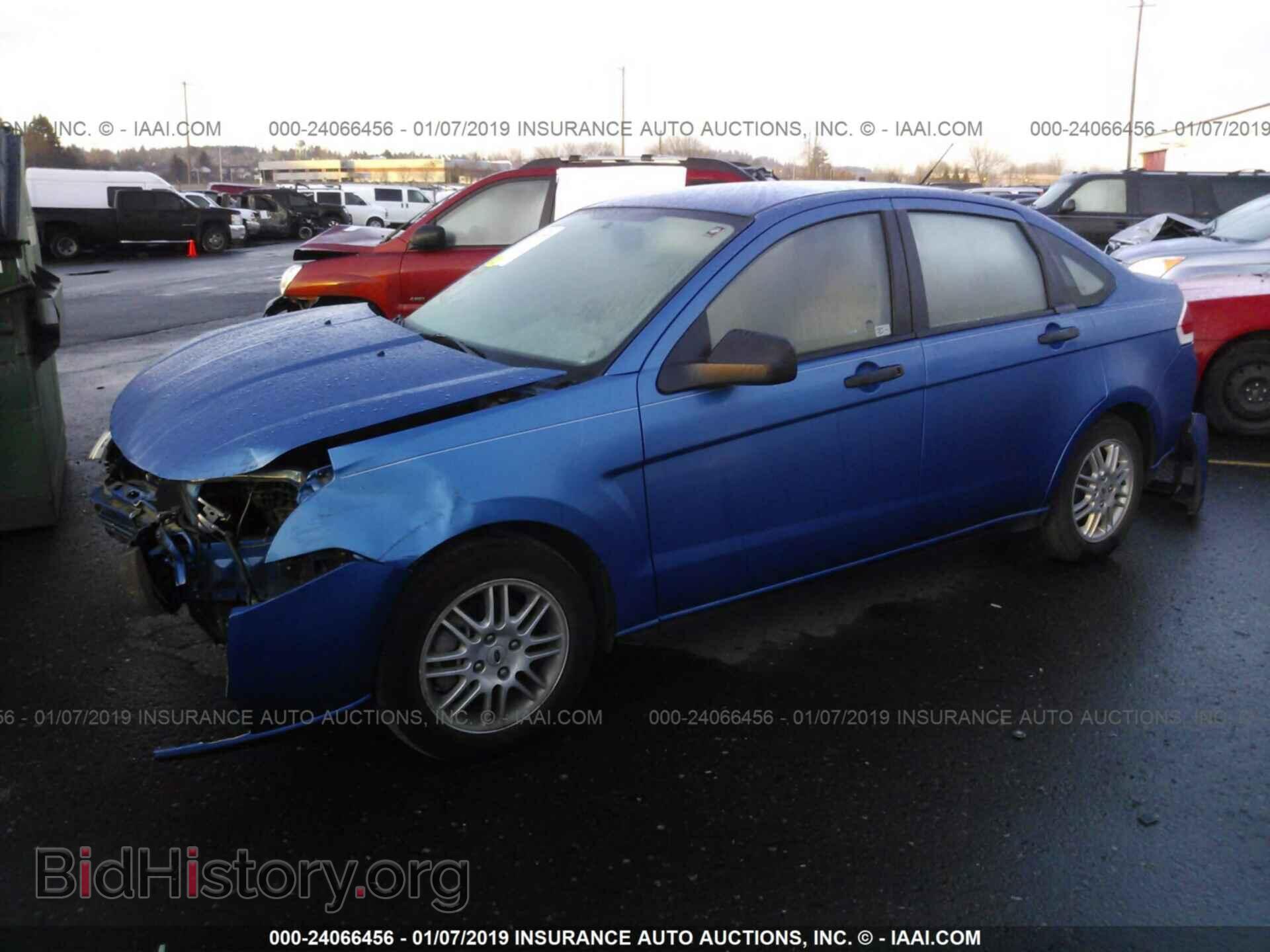 2011 FORD FOCUS - VIN: 1FAHP3FNXBW121403 - Фото 2
