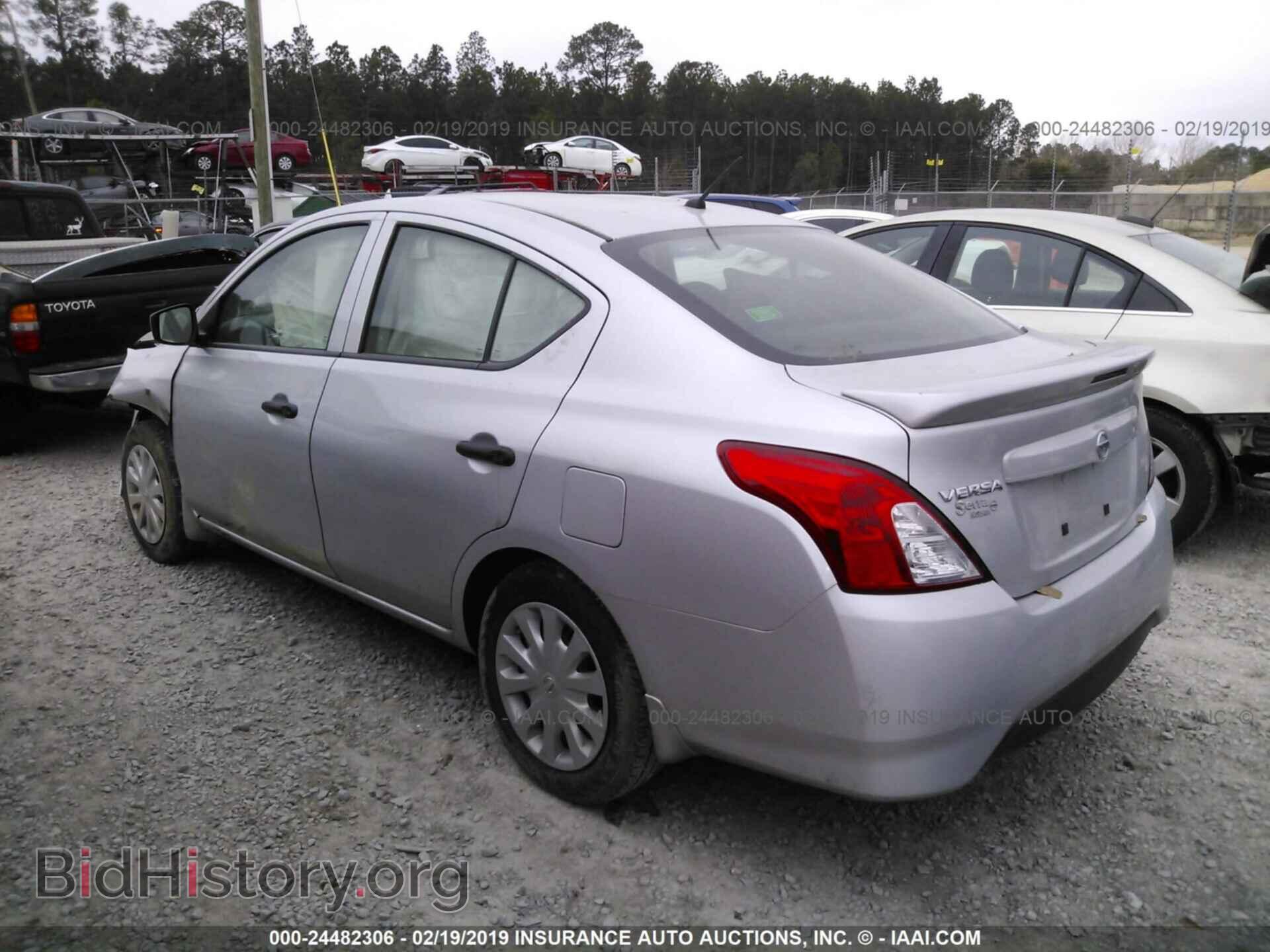 2017 NISSAN VERSA - VIN: 3N1CN7AP8HL856442 - Фото 3