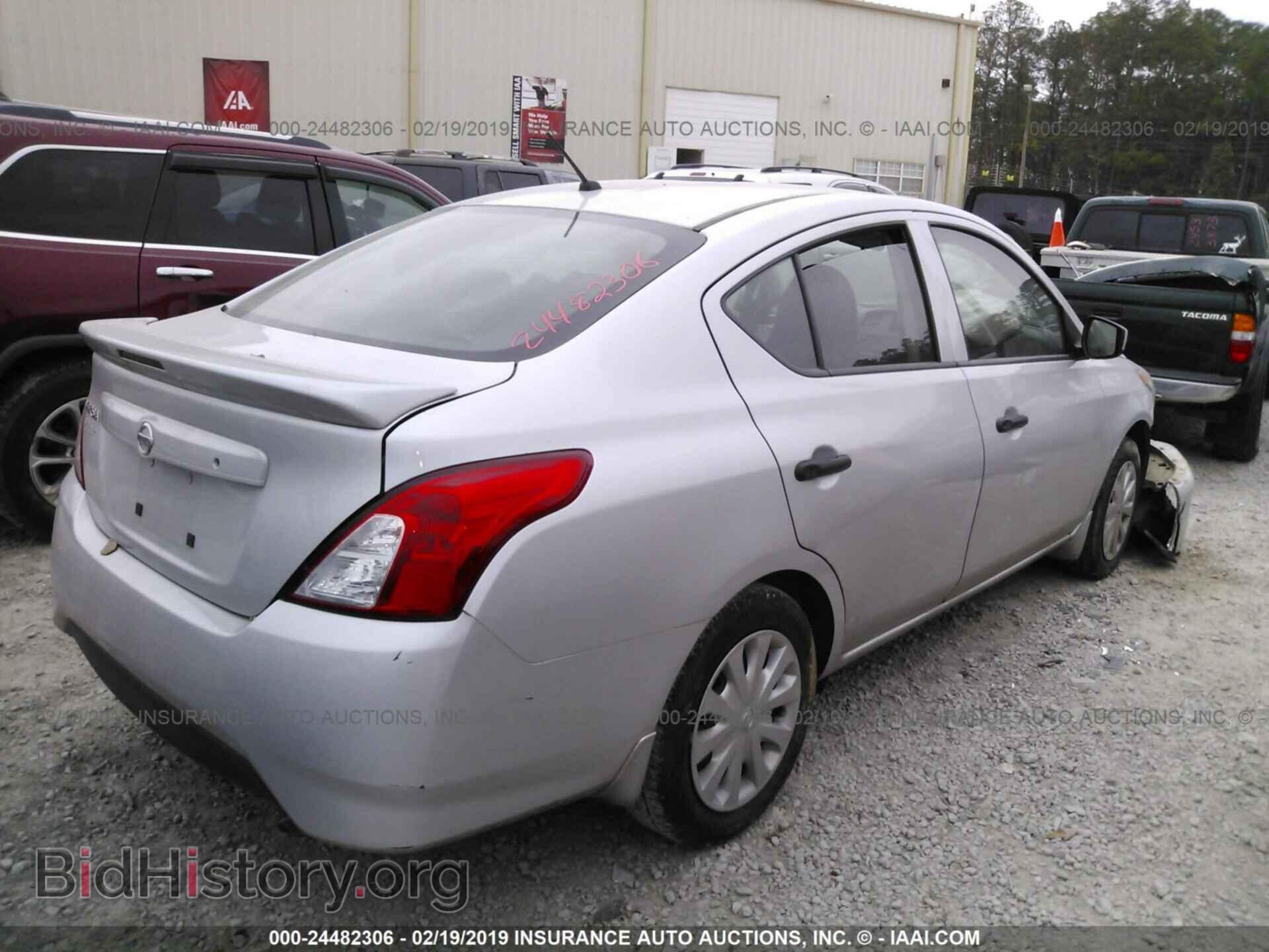 2017 NISSAN VERSA - VIN: 3N1CN7AP8HL856442 - Фото 4