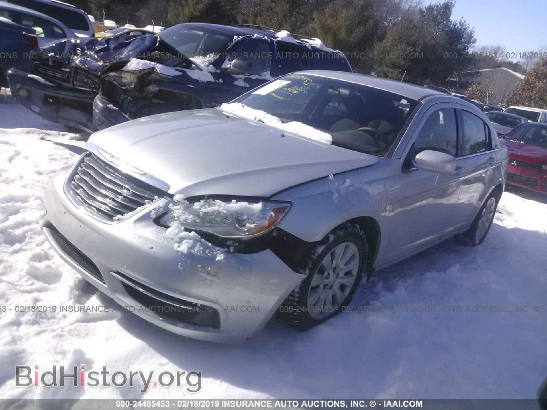 2012 CHRYSLER 200 - VIN: 1C3CCBAB0CN101227 - Фото 2