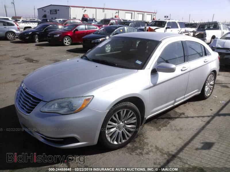 2012 Chrysler 200 (VIN 1C3CCBAB1CN248902) — фото 2 из 10