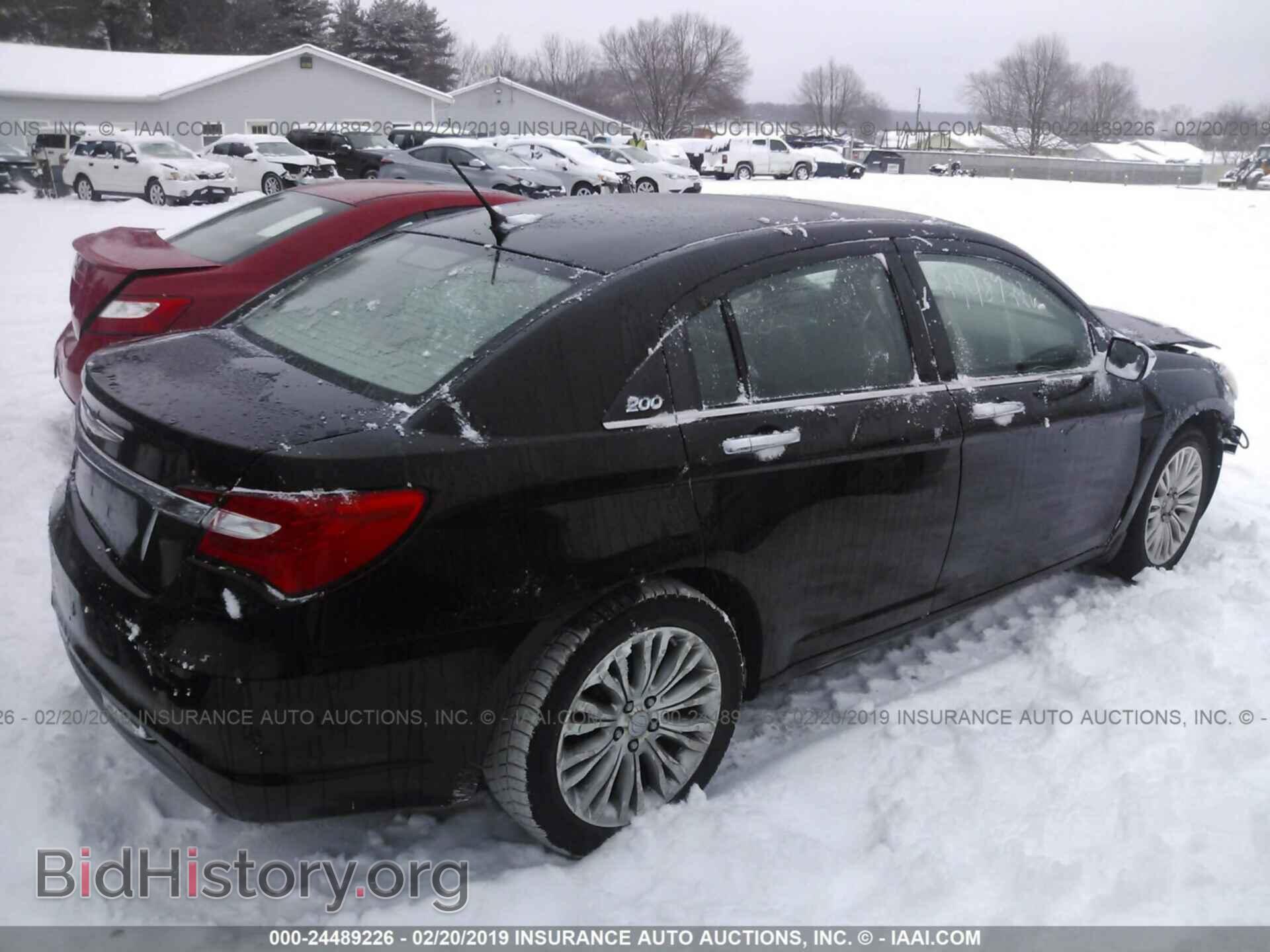 2012 CHRYSLER 200 - VIN: 1C3CCBCG2CN308601 - Фото 4