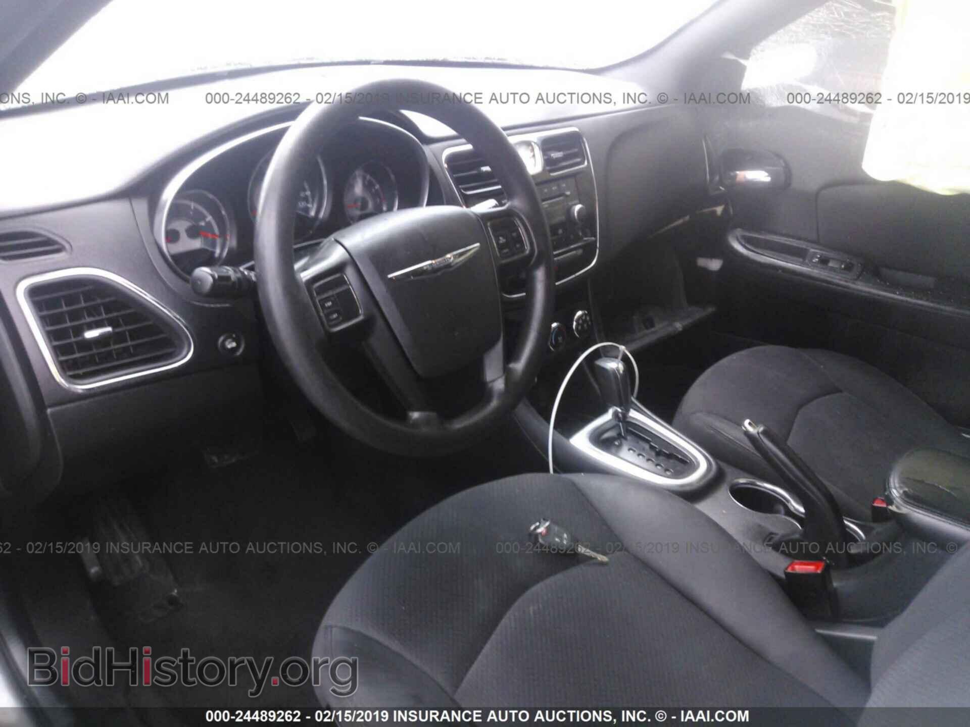 2012 CHRYSLER 200 - VIN: 1C3CCBAB2CN318343 - Фото 5