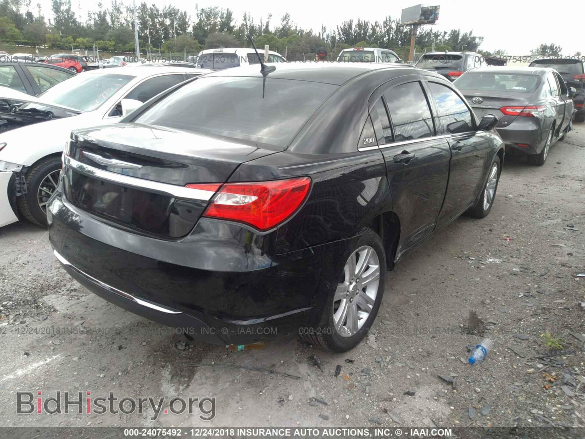 2013 CHRYSLER 200 - VIN: 1C3CCBBB1DN651469 - Фото 4