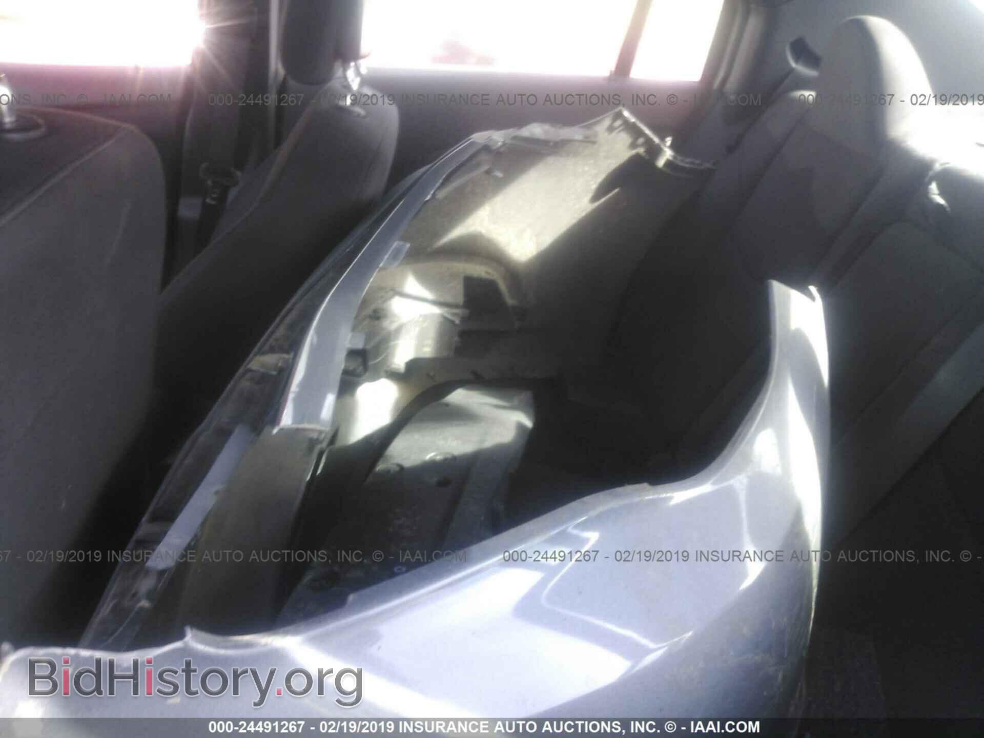 2014 CHRYSLER 200 - VIN: 1C3CCBAB2EN208461 - Photo 8