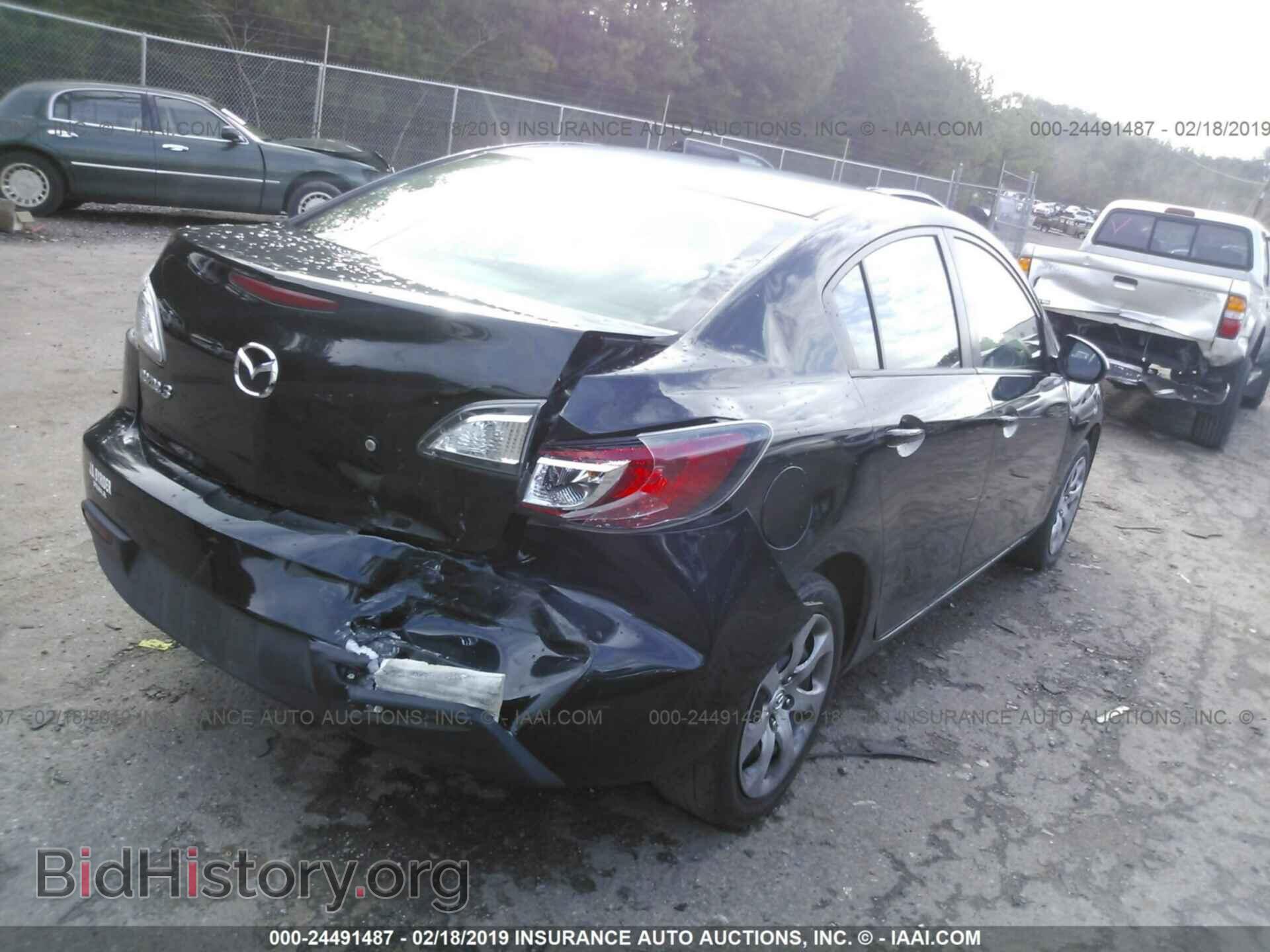 2011 MAZDA 3 - VIN: JM1BL1UG2B1362101 - Photo 4