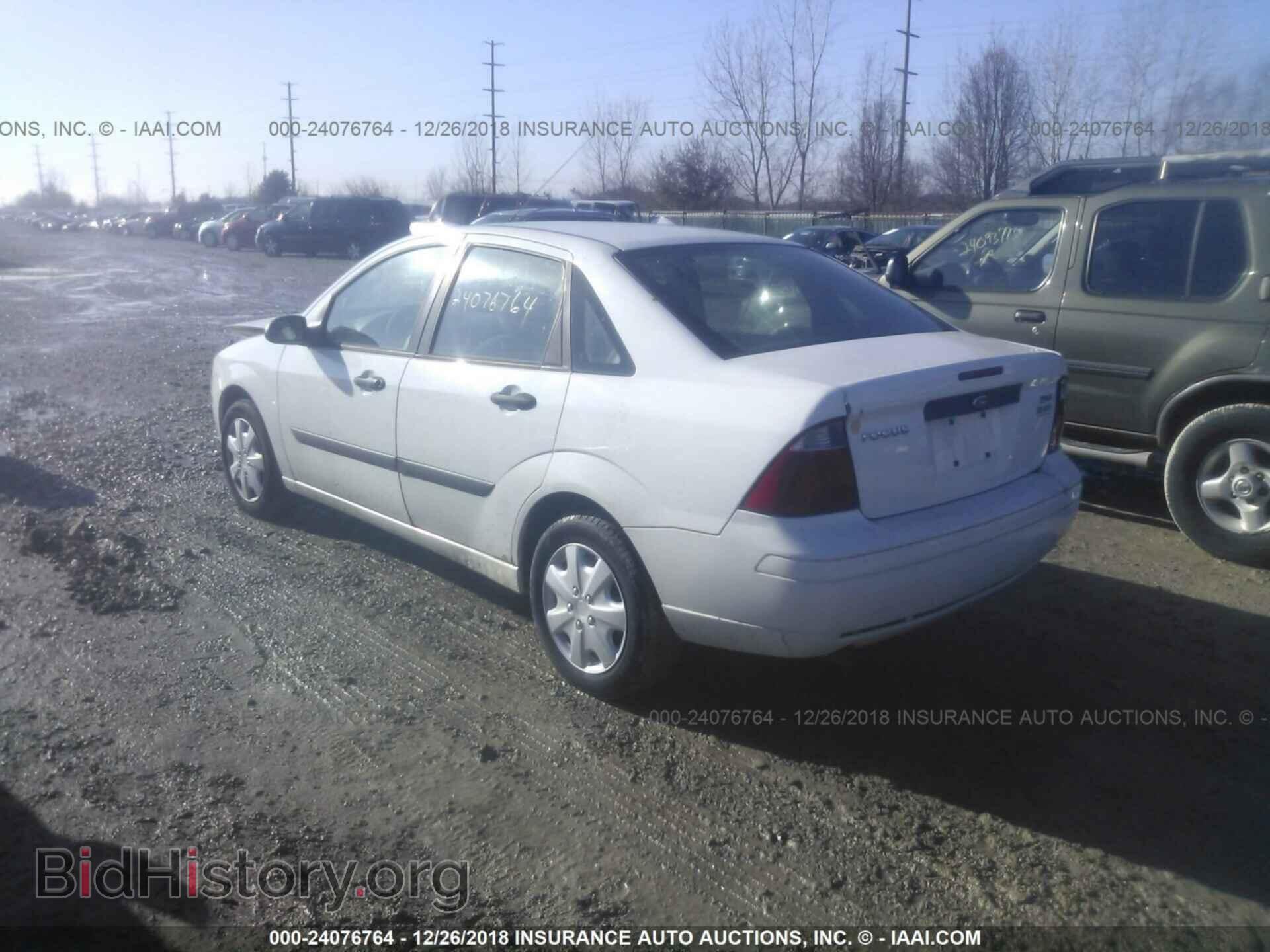 2005 FORD FOCUS - VIN: 1FAFP34N65W101471 - Фото 3