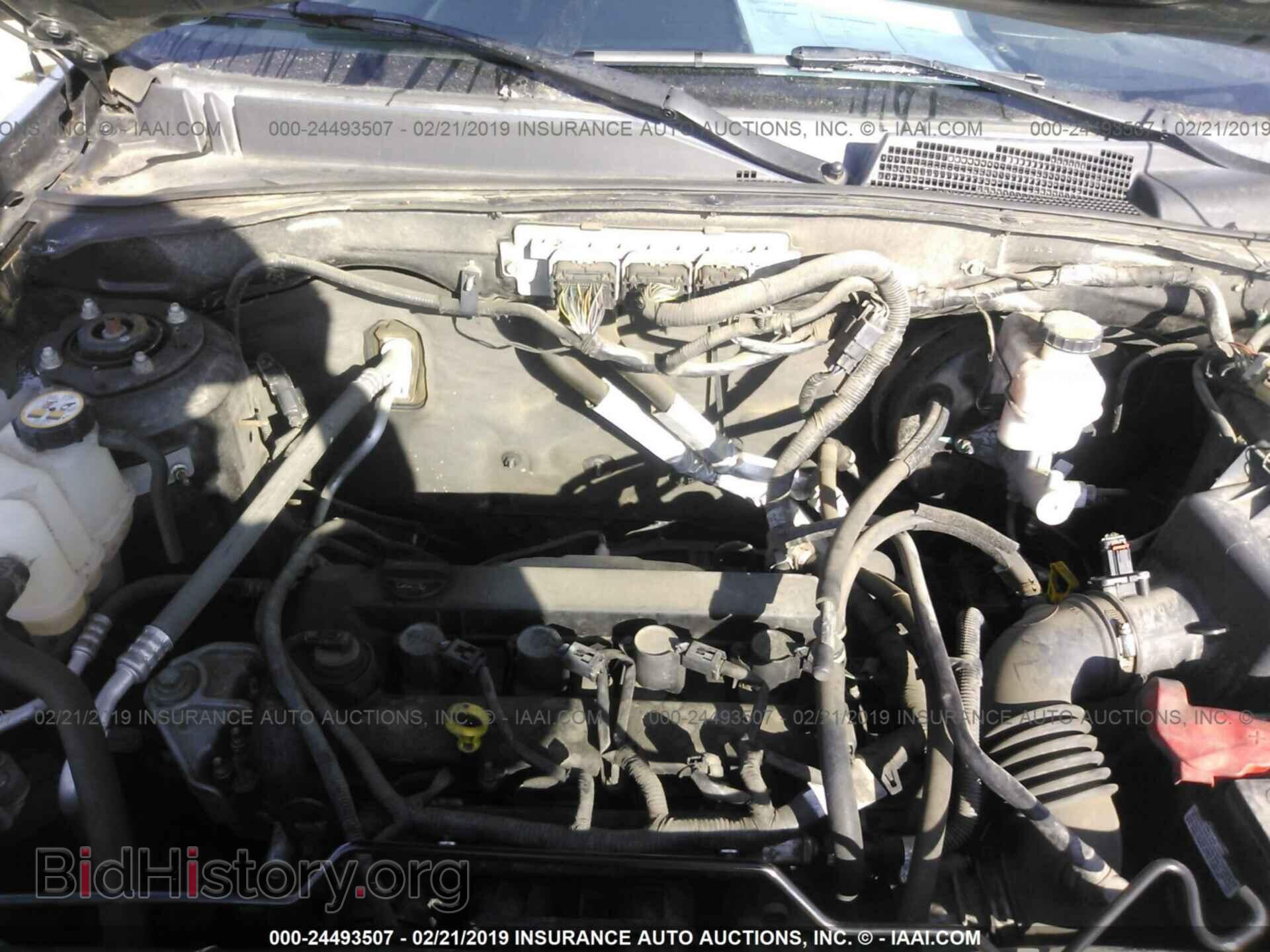 2011 FORD ESCAPE - VIN: 1FMCU0D70BKB46068 - Фото 10