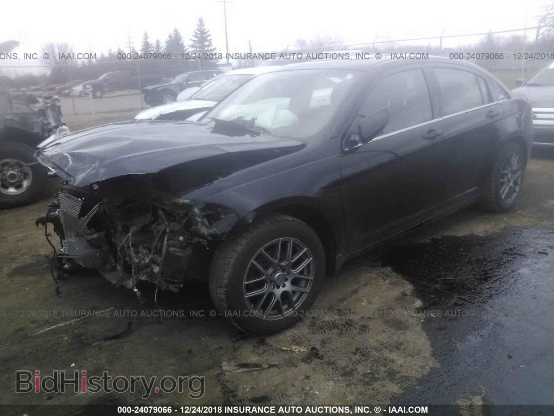 2011 CHRYSLER 200 - VIN: 1C3BC8FG7BN611897 - Фото 2