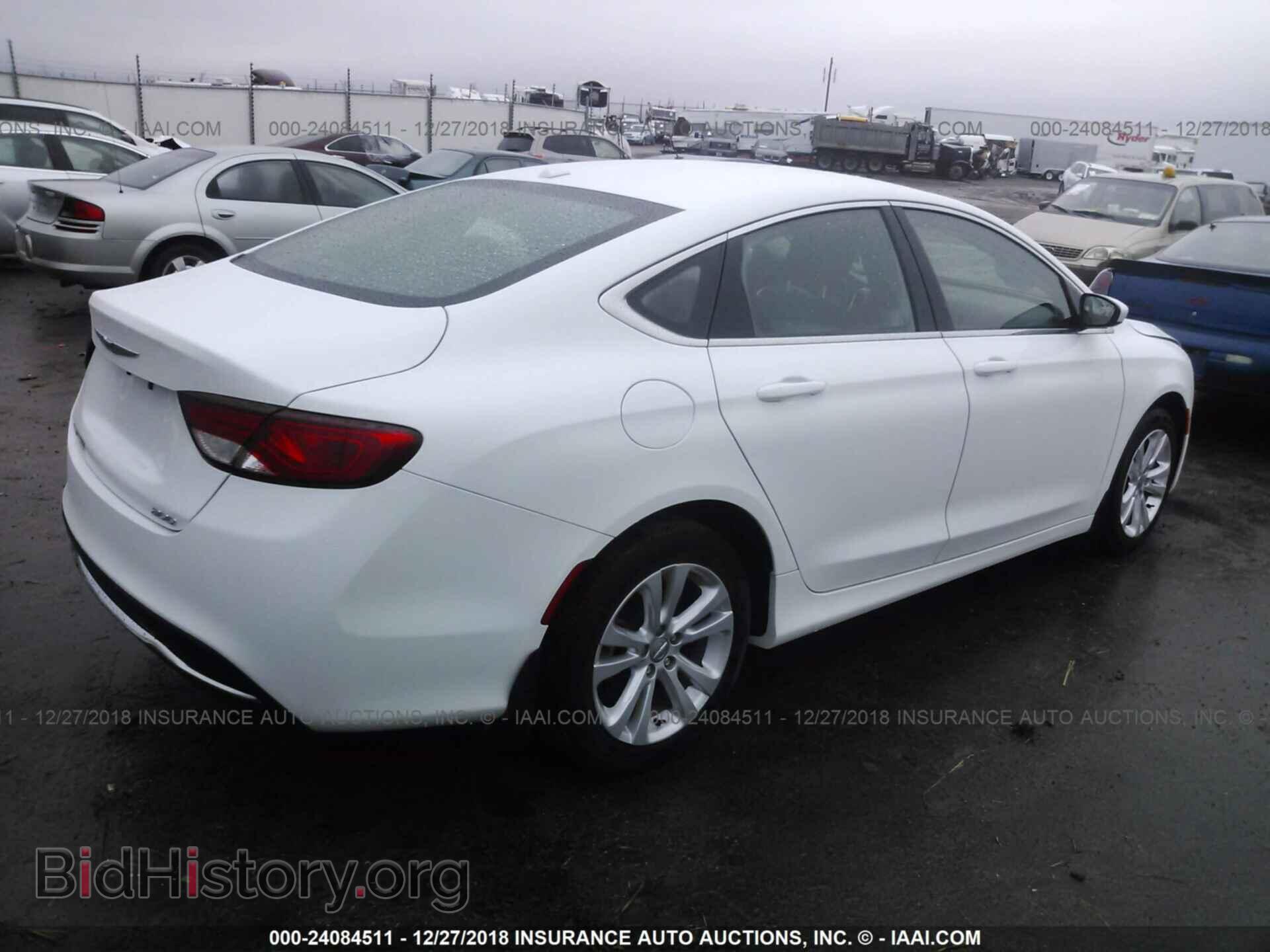 2016 CHRYSLER 200 - VIN: 1C3CCCAB2GN110636 - Фото 4