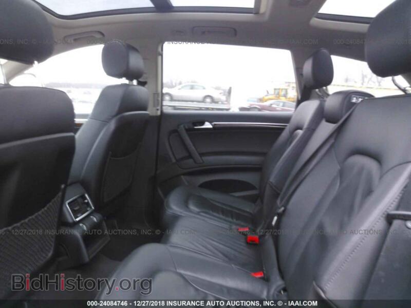 2009 Audi Q7 (VIN WA1AY74L09D026009) — photo 8 of 10