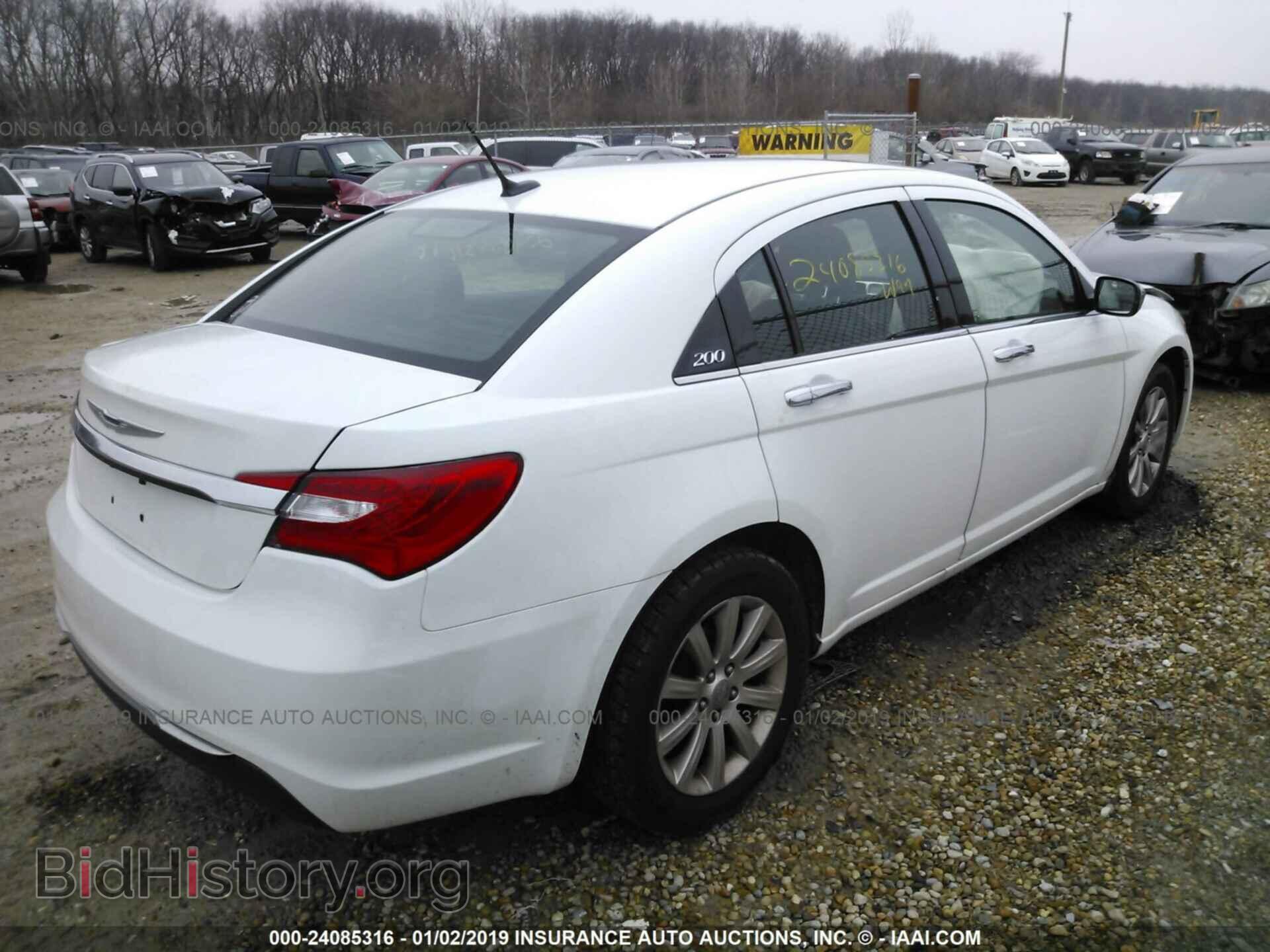 2013 CHRYSLER 200 - VIN: 1C3CCBCG7DN580238 - Фото 4