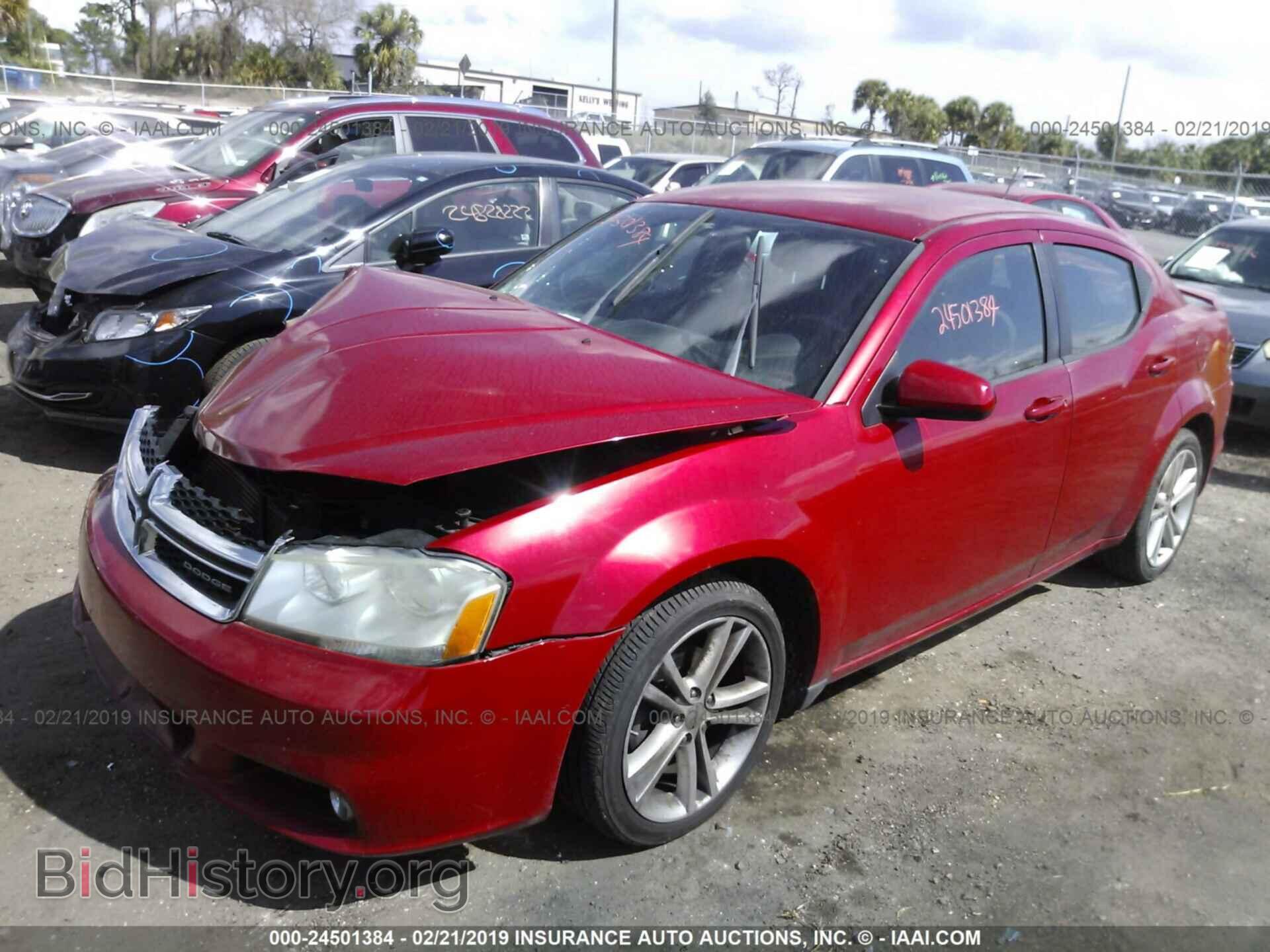 2011 DODGE AVENGER - VIN: 1B3BD1FG1BN574170 - Фото 2