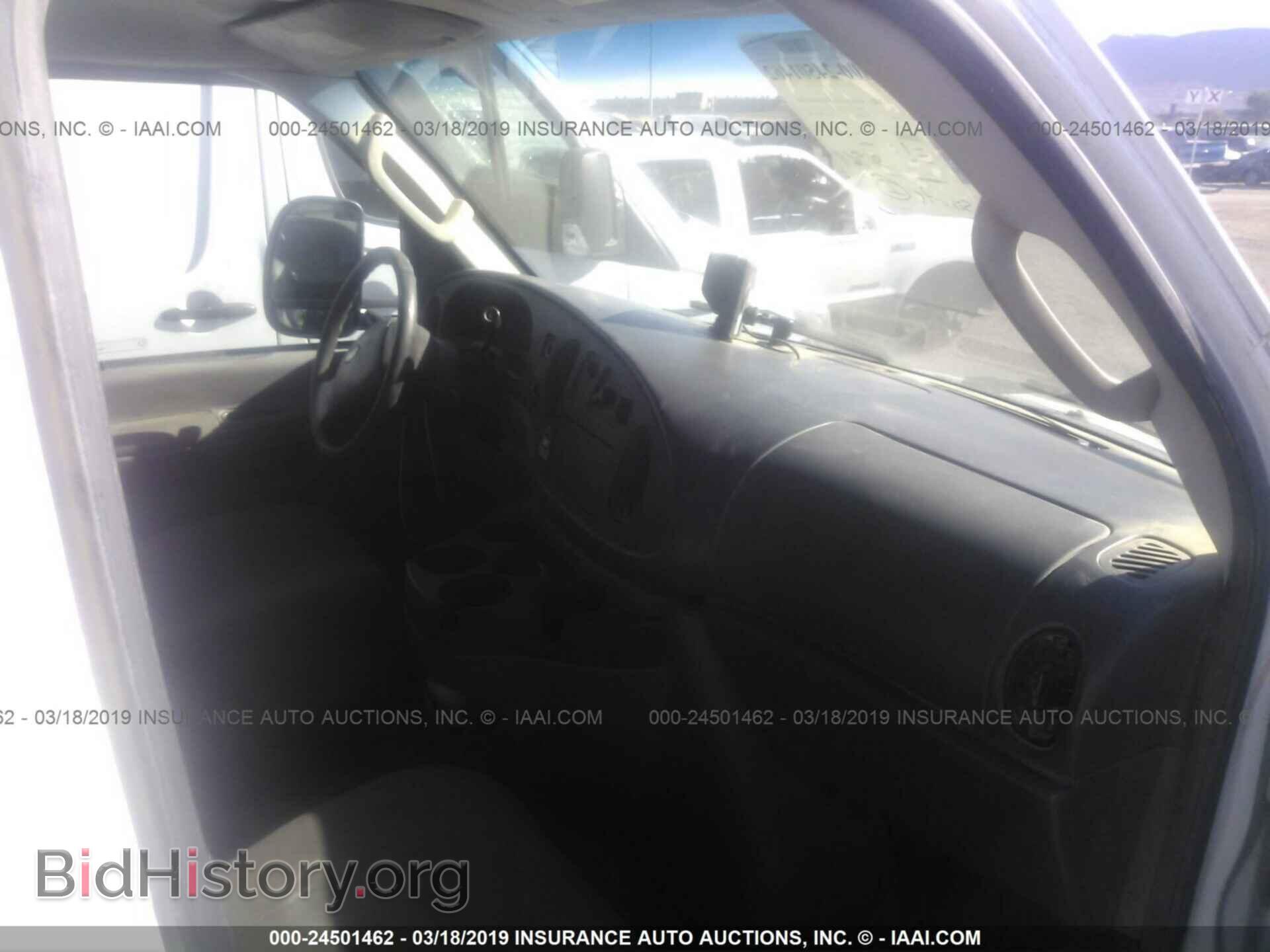 2006 FORD ECONOLINE - VIN: 1FTNS24W66DA66709 - Фото 5