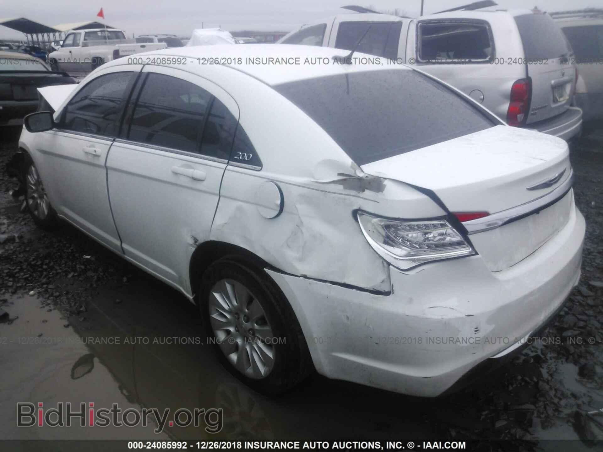 2013 CHRYSLER 200 - VIN: 1C3CCBAB8DN733412 - Фото 3