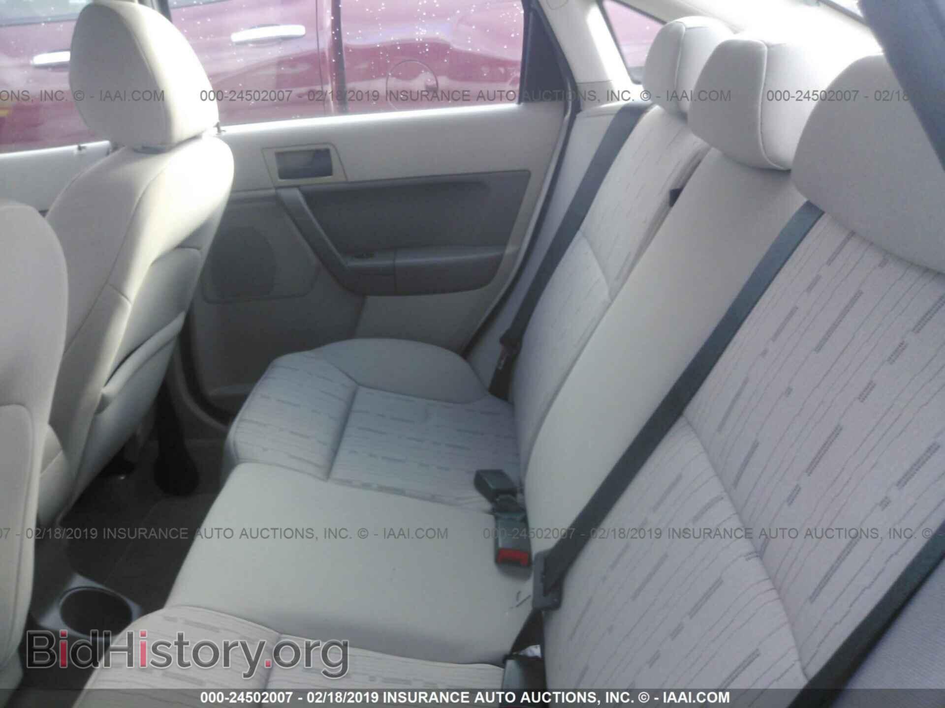 2010 FORD FOCUS - VIN: 1FAHP3FN2AW294363 - Photo 8