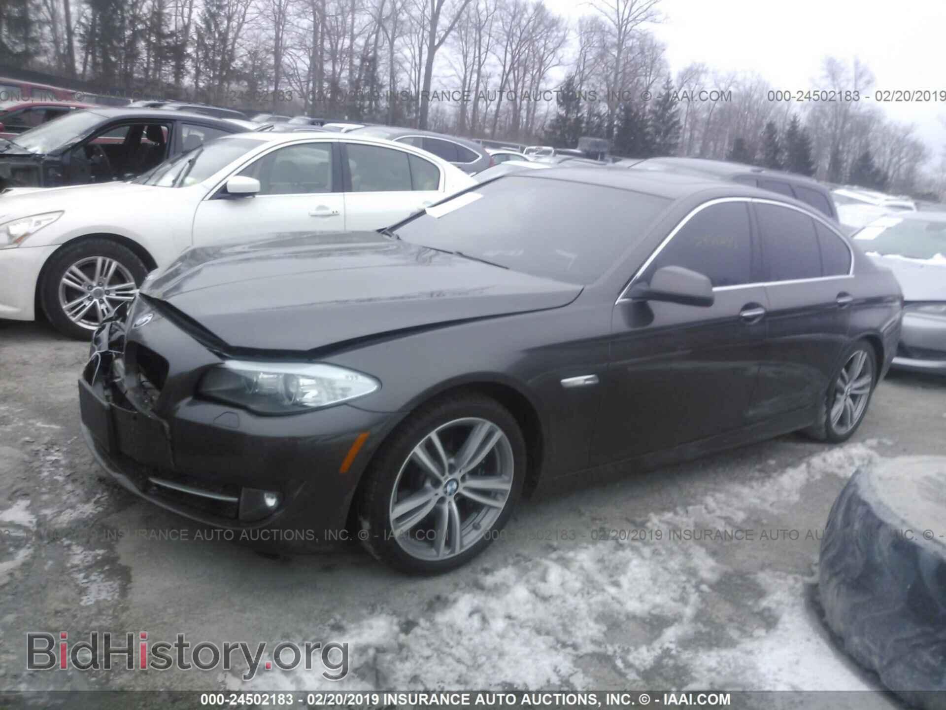 2013 BMW 528 - VIN: WBAXH5C54DDW15304 - Фото 2