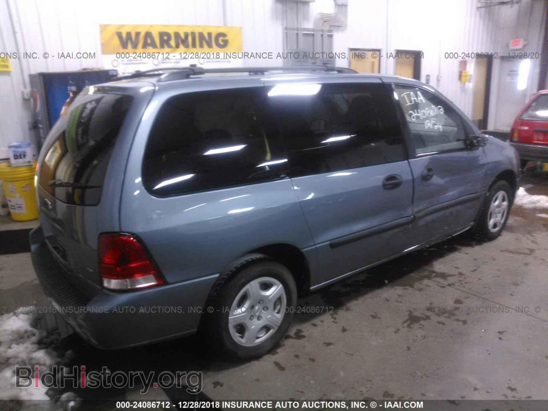 2005 FORD FREESTAR - VIN: 2FMZA51655BA58725 - Фото 4