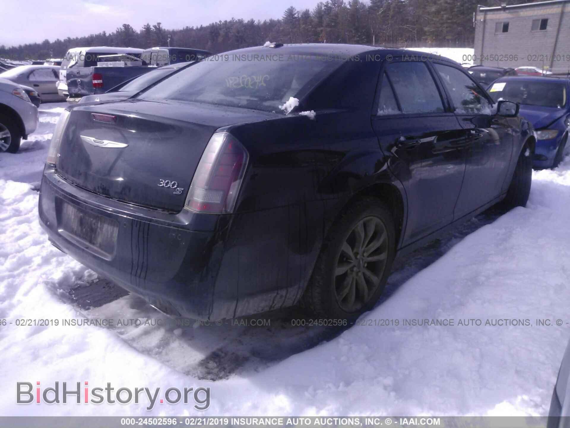 2014 CHRYSLER 300 - VIN: 2C3CCAGG6EH383348 - Фото 4